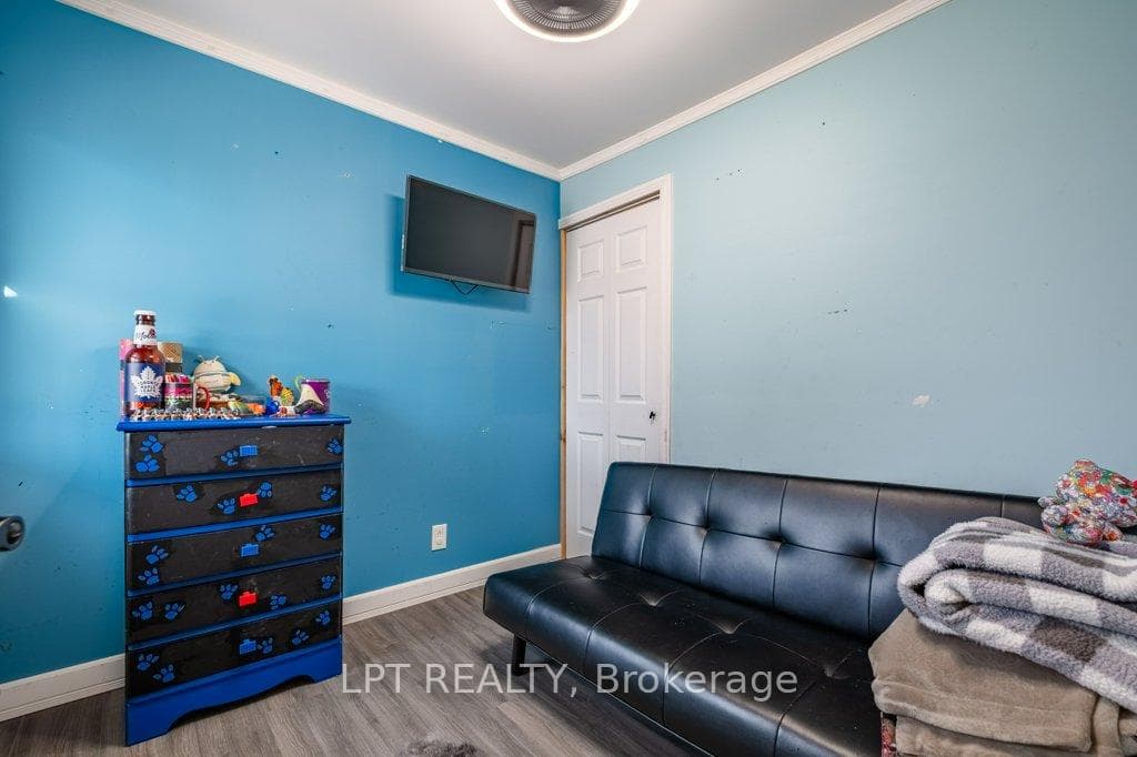 9 Seventh Avenue photo 14