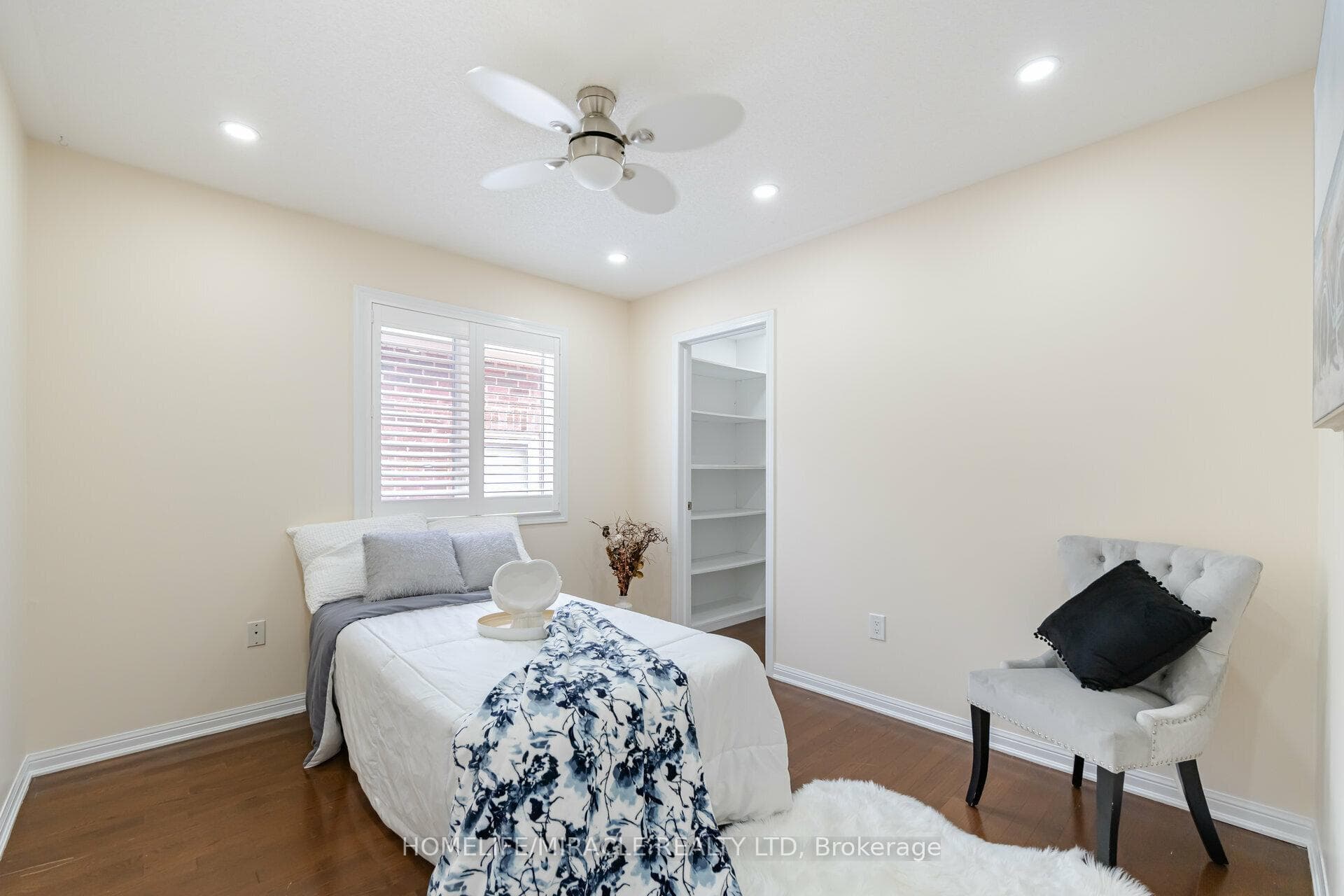 74 Dannor Avenue photo 36