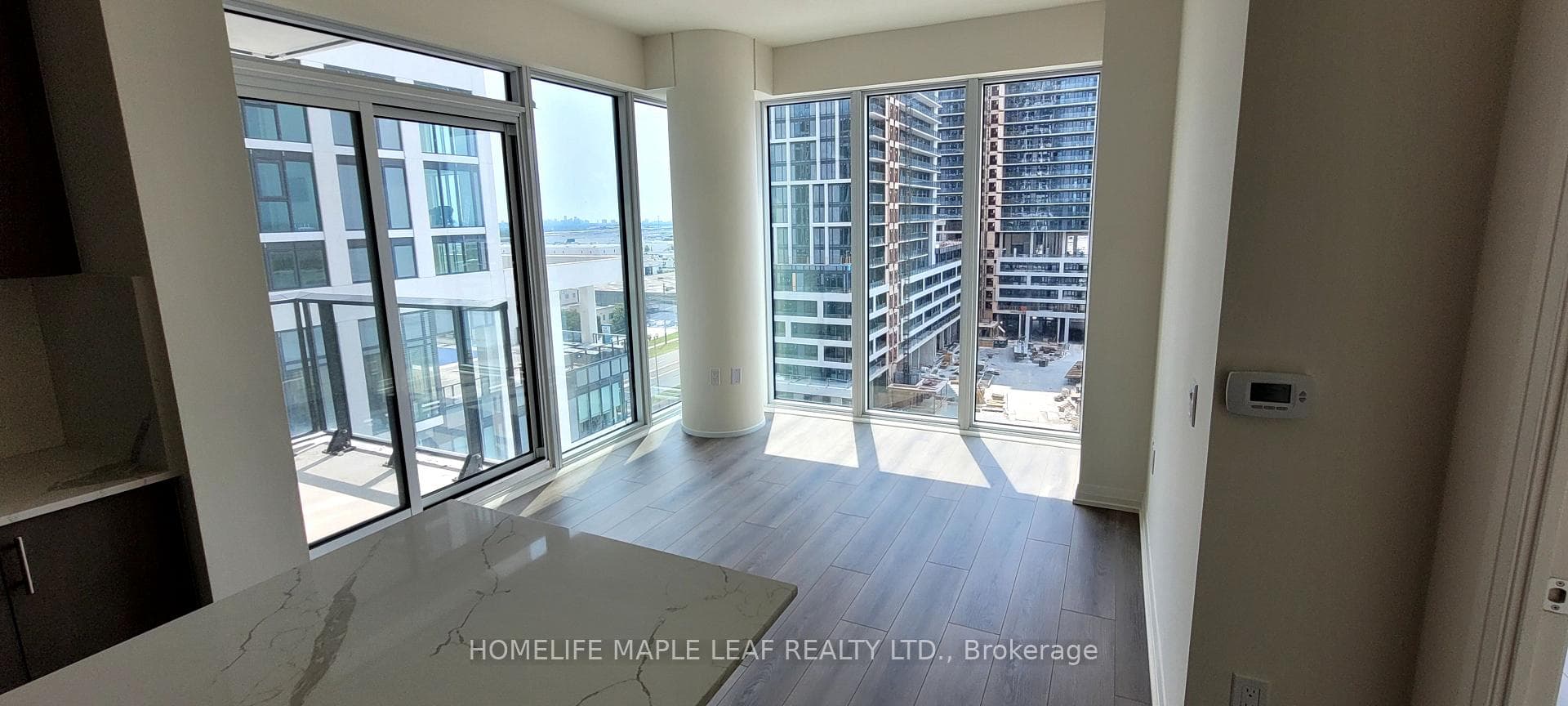 9000 Jane Street Unit 520 photo 13