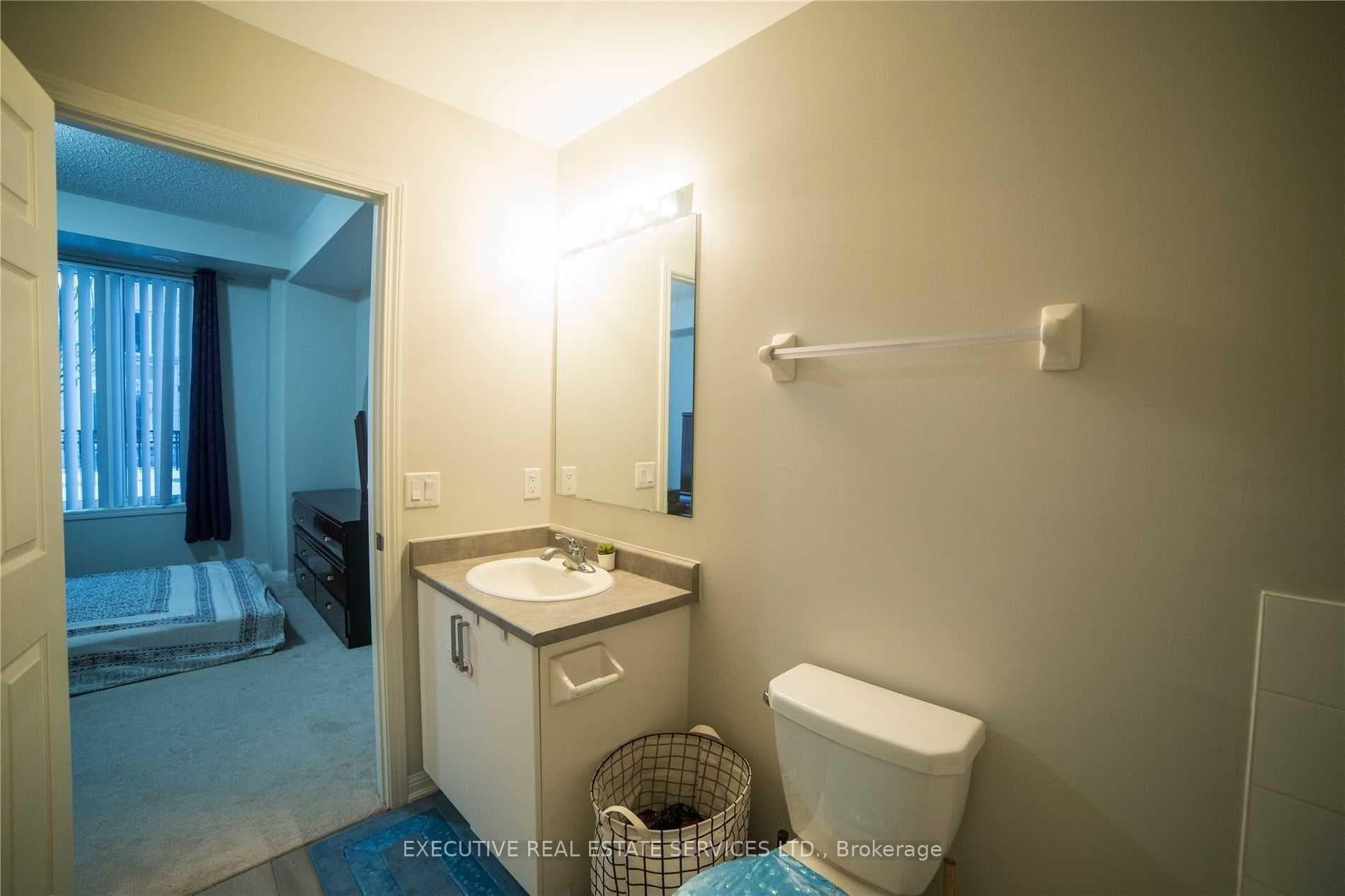 1 Beckenrose Court Unit 42 photo 17