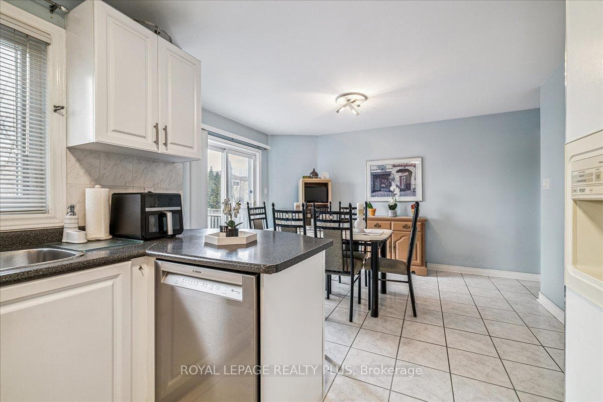3561 Old Orchard Park Drive photo 20