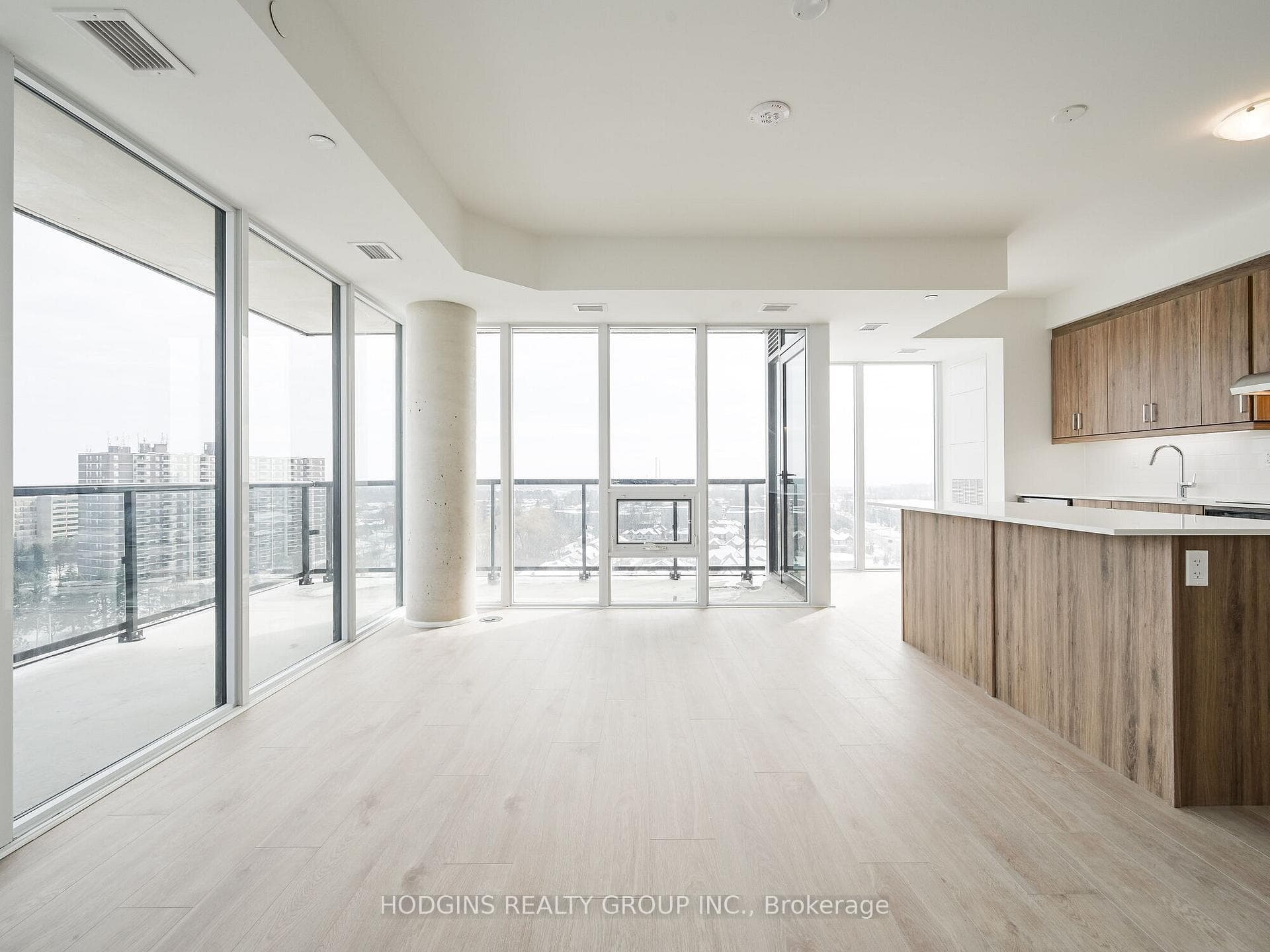 1035 Southdown Road Unit 1404 photo 6