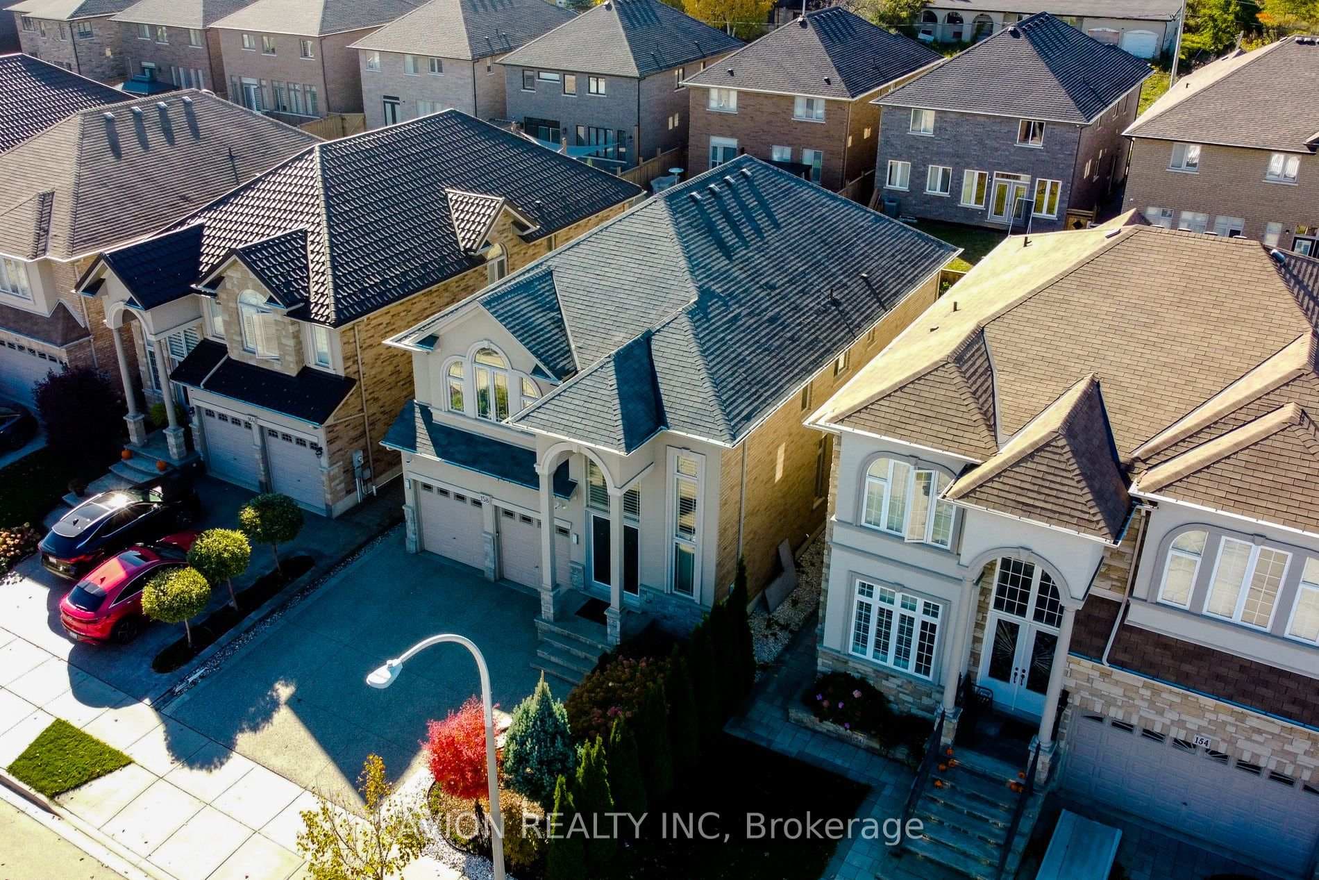 158 CHAMBERS Drive photo 3