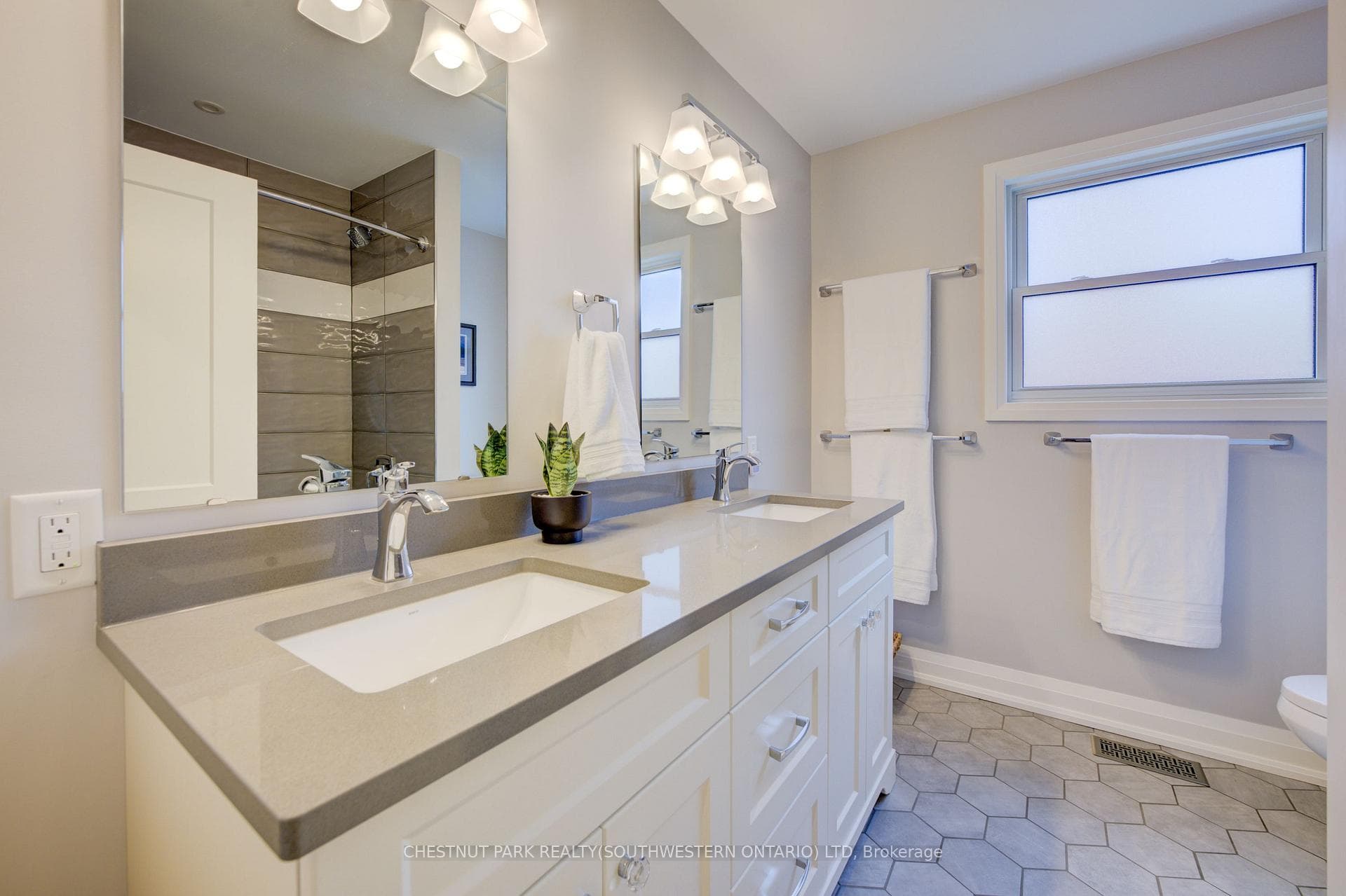 45 Uplands Drive photo 22