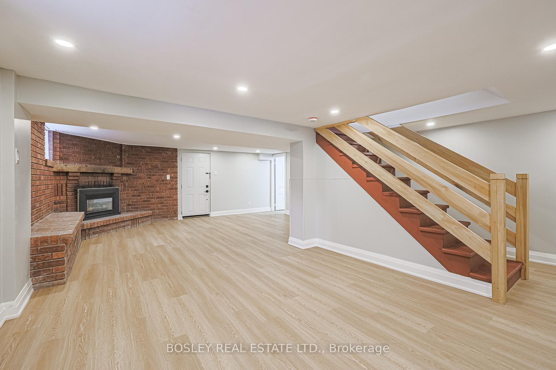 639 Glengrove Avenue photo 24