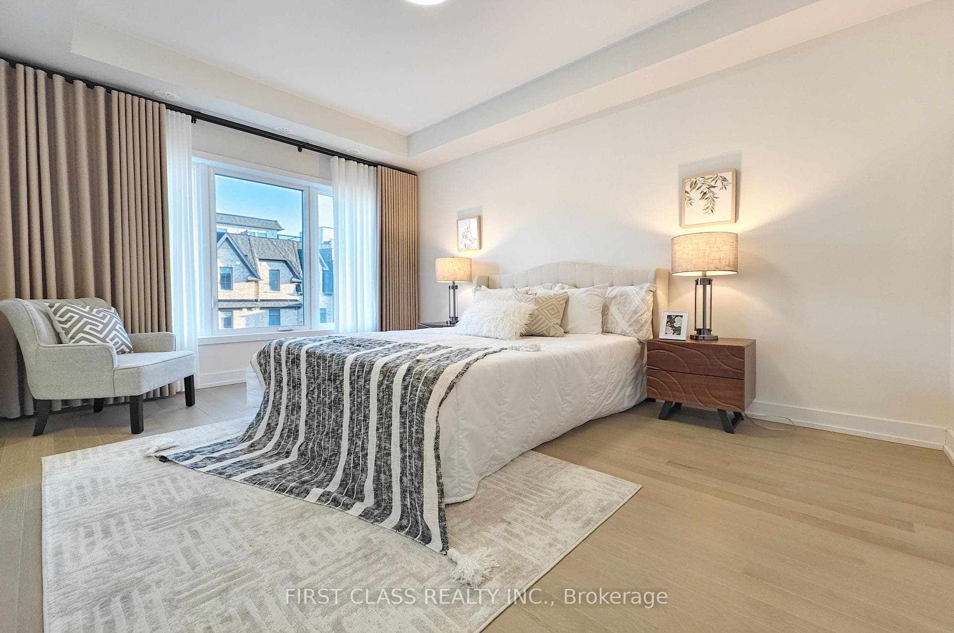 15 Guardhouse Crescent photo 21