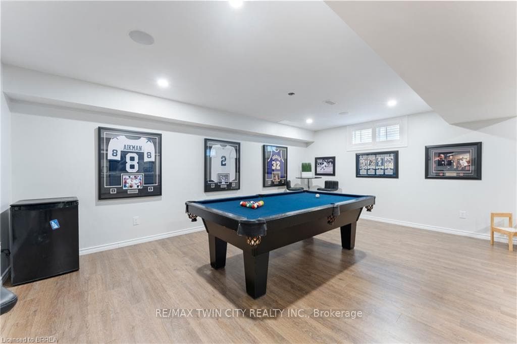2 Masters Lane photo 31