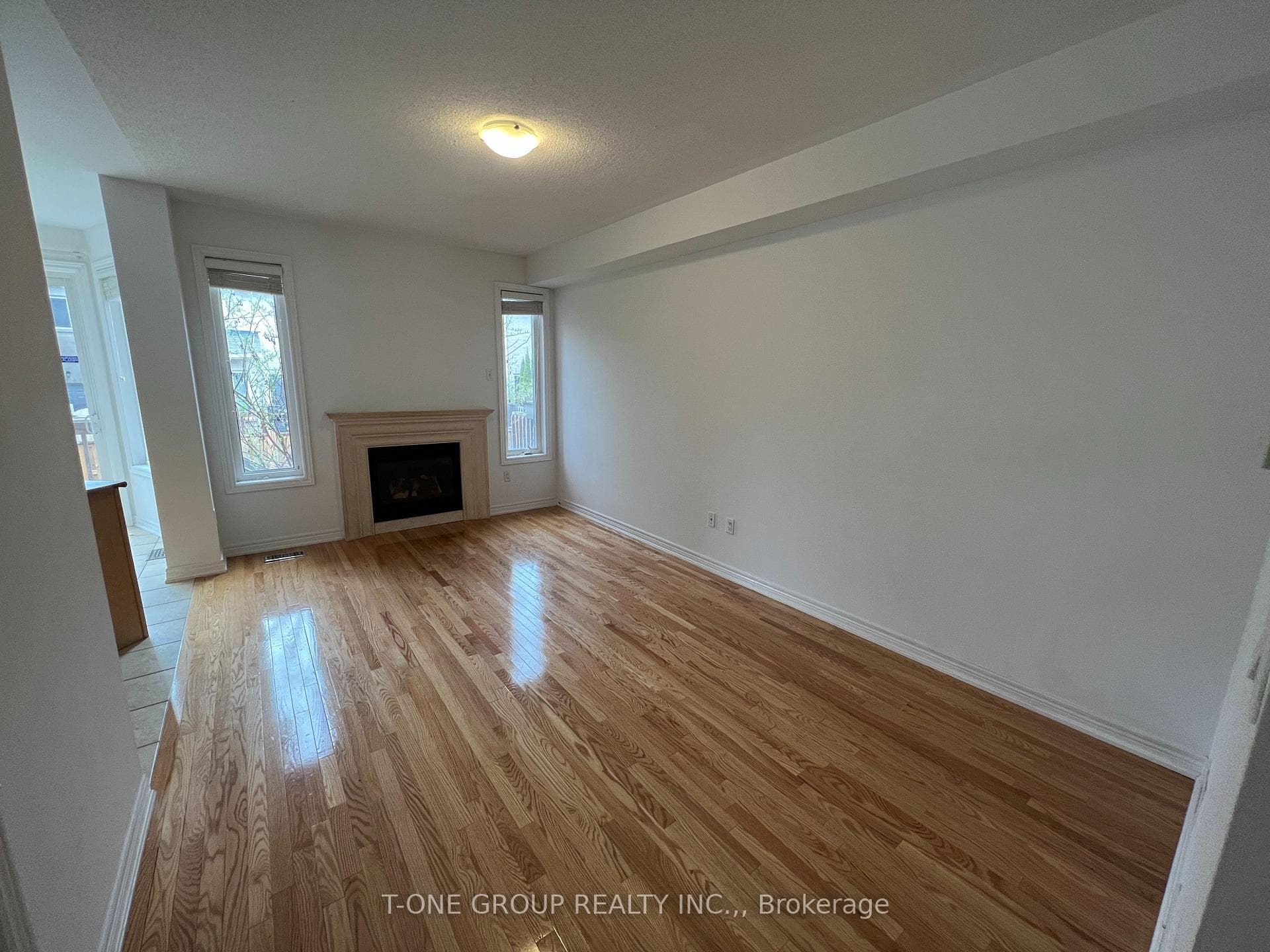 44 Brower Avenue photo 3