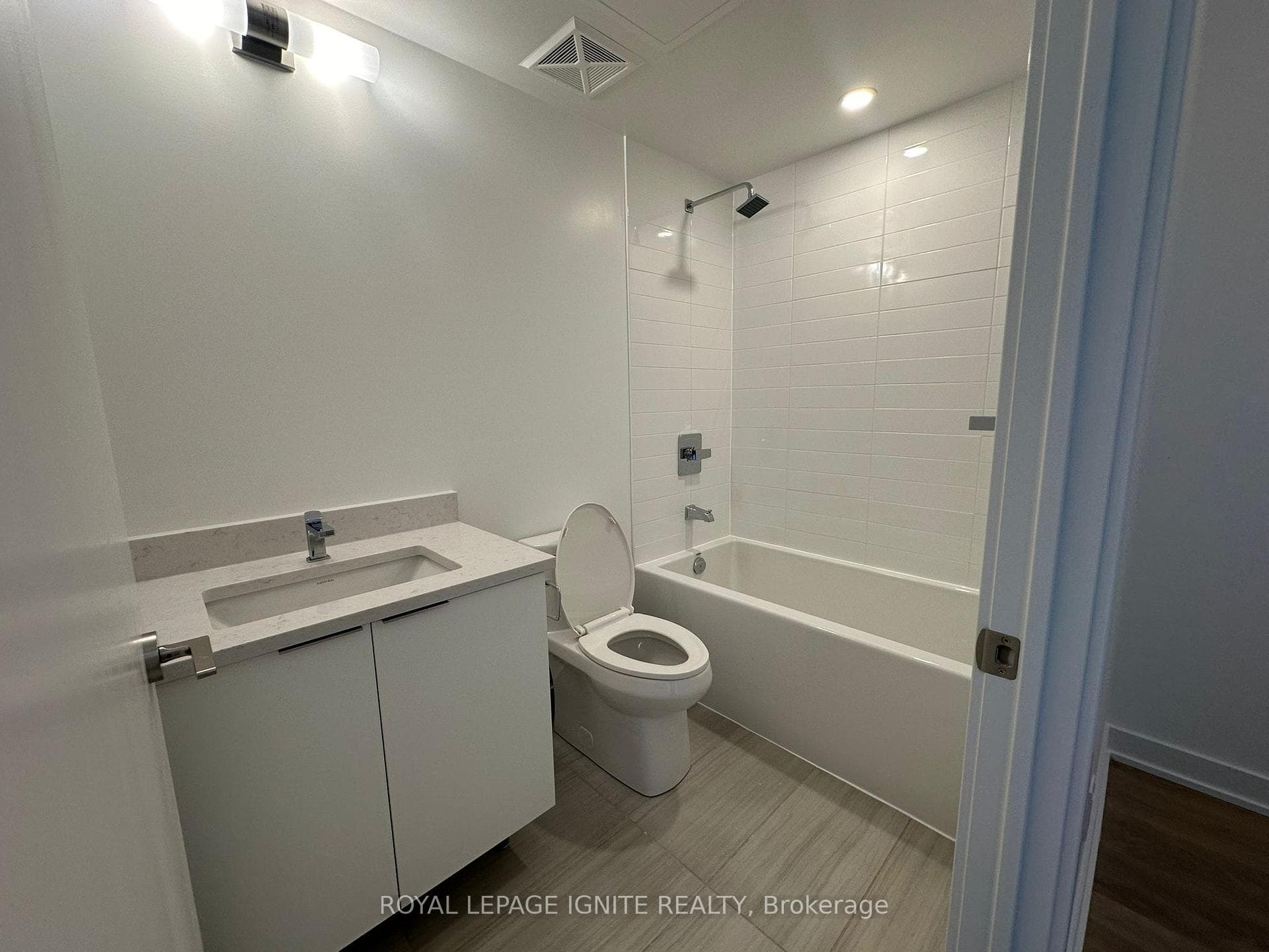2031 Kennedy Road Unit 3617 photo 10