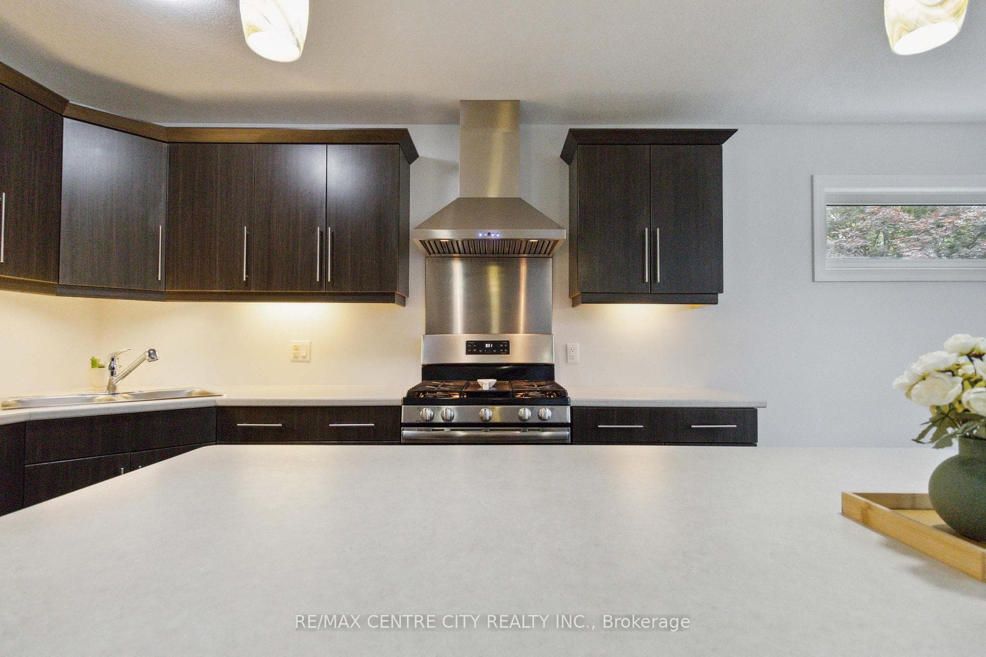704 Normandy Drive photo 11
