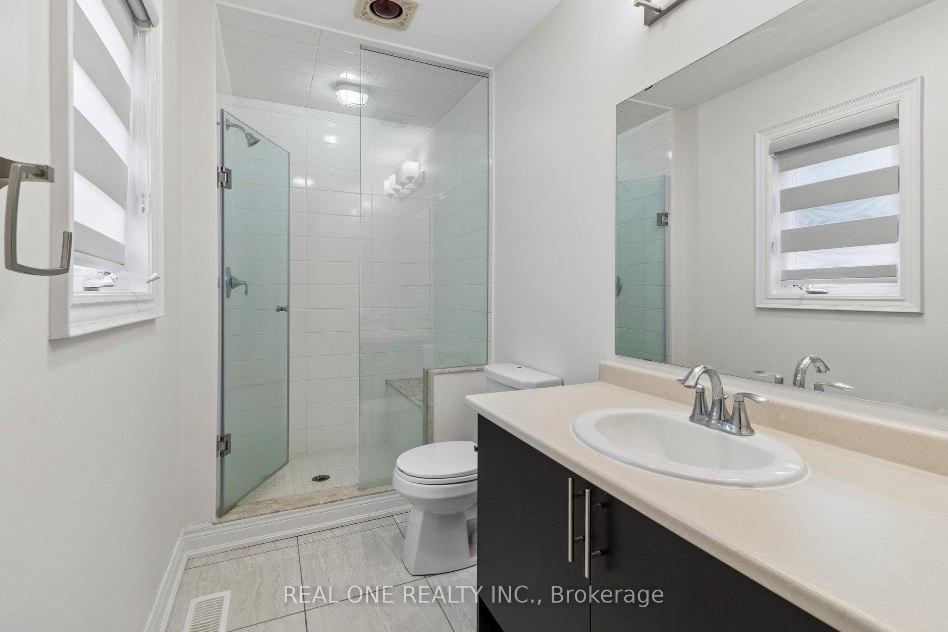 19 Rivoli Drive photo 37