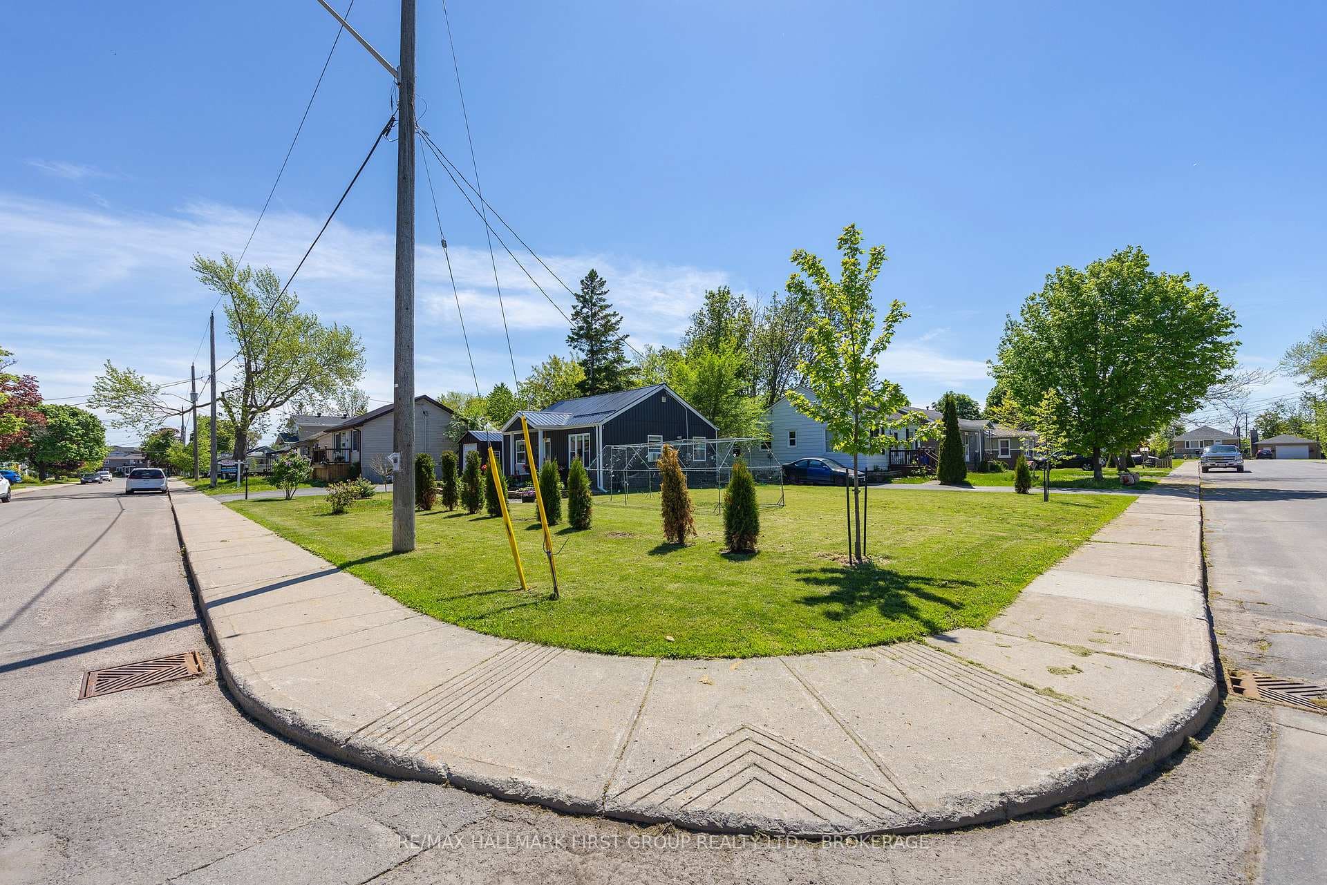 488 Nelson Street photo 25
