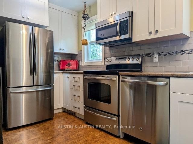 143 Wilson Street photo 3