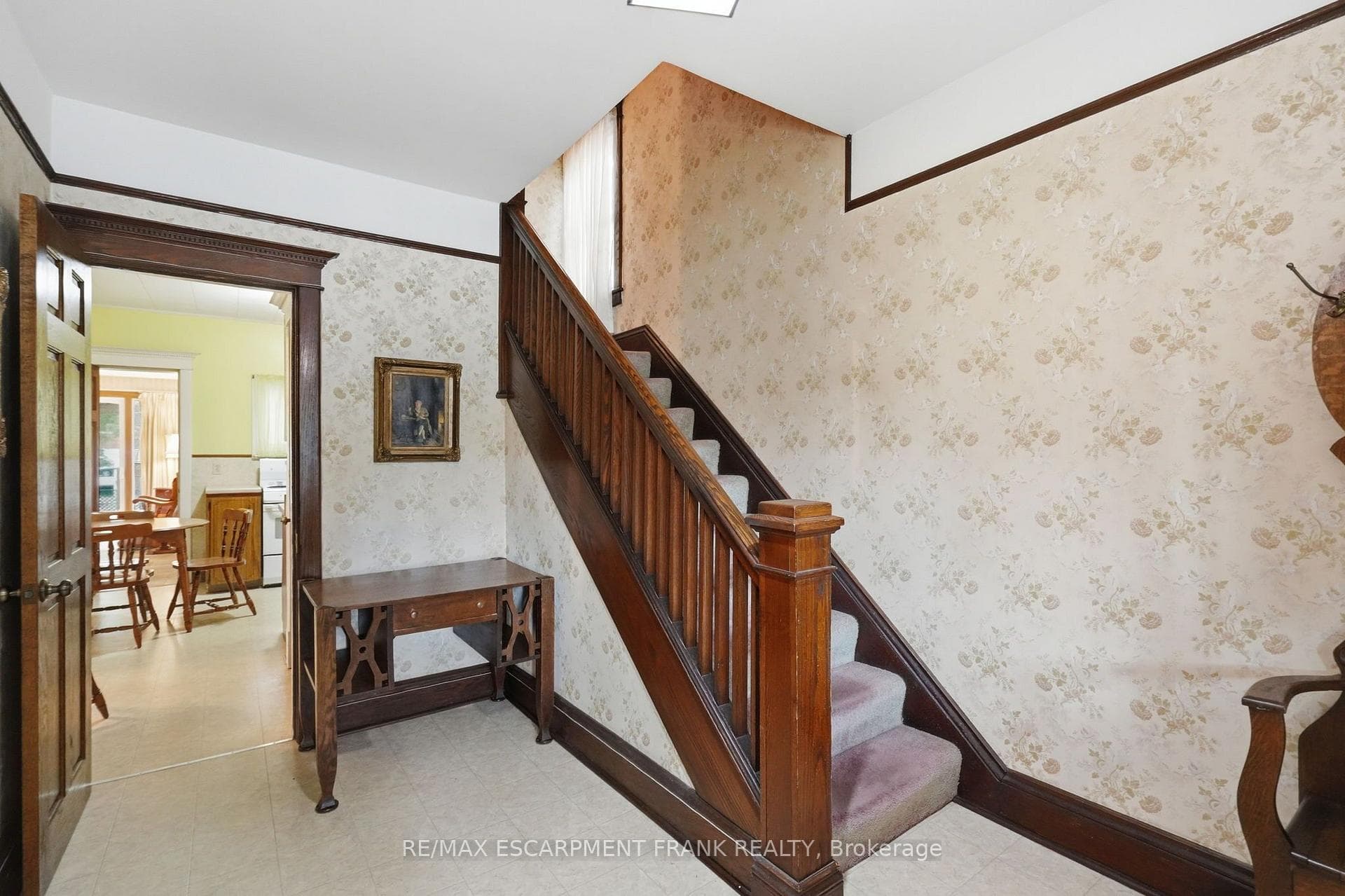24 Cliff Avenue photo 11