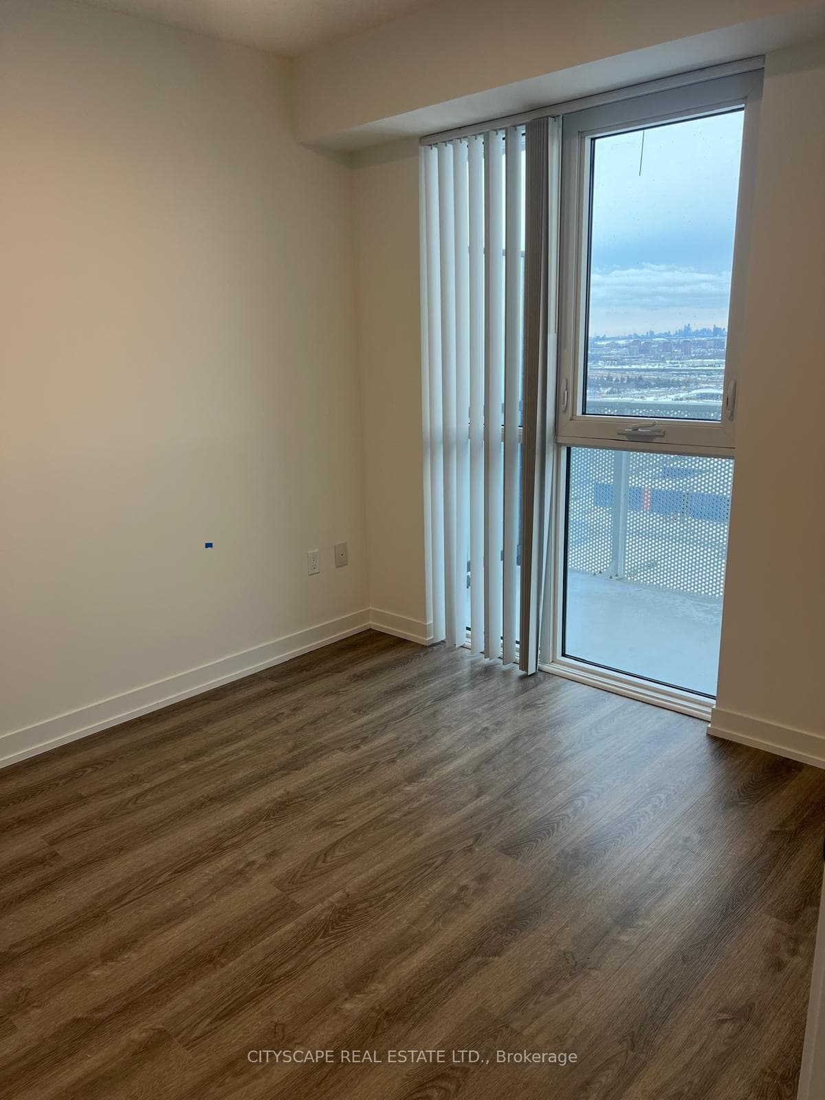 195 Commerce Street Unit 3305 photo 8