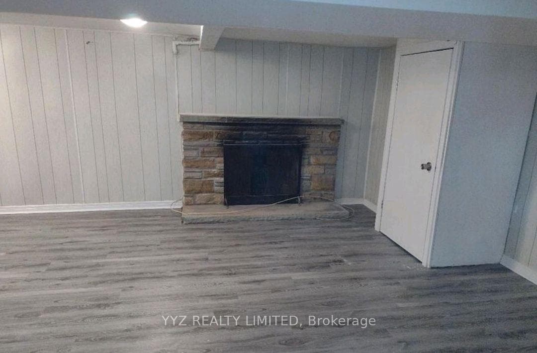 590 Glencairn Avenue photo 10