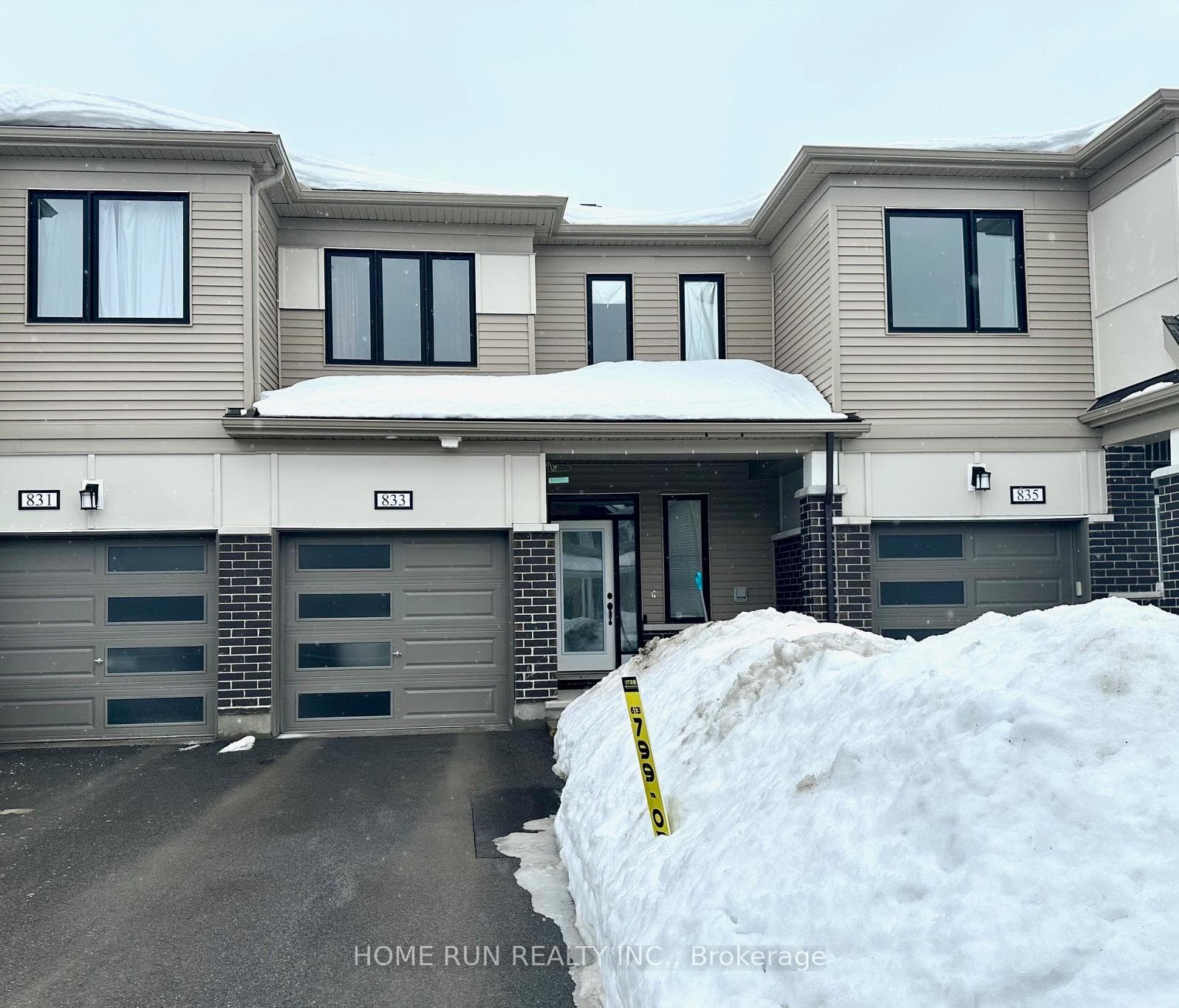 833 Regulus Ridge photo 1