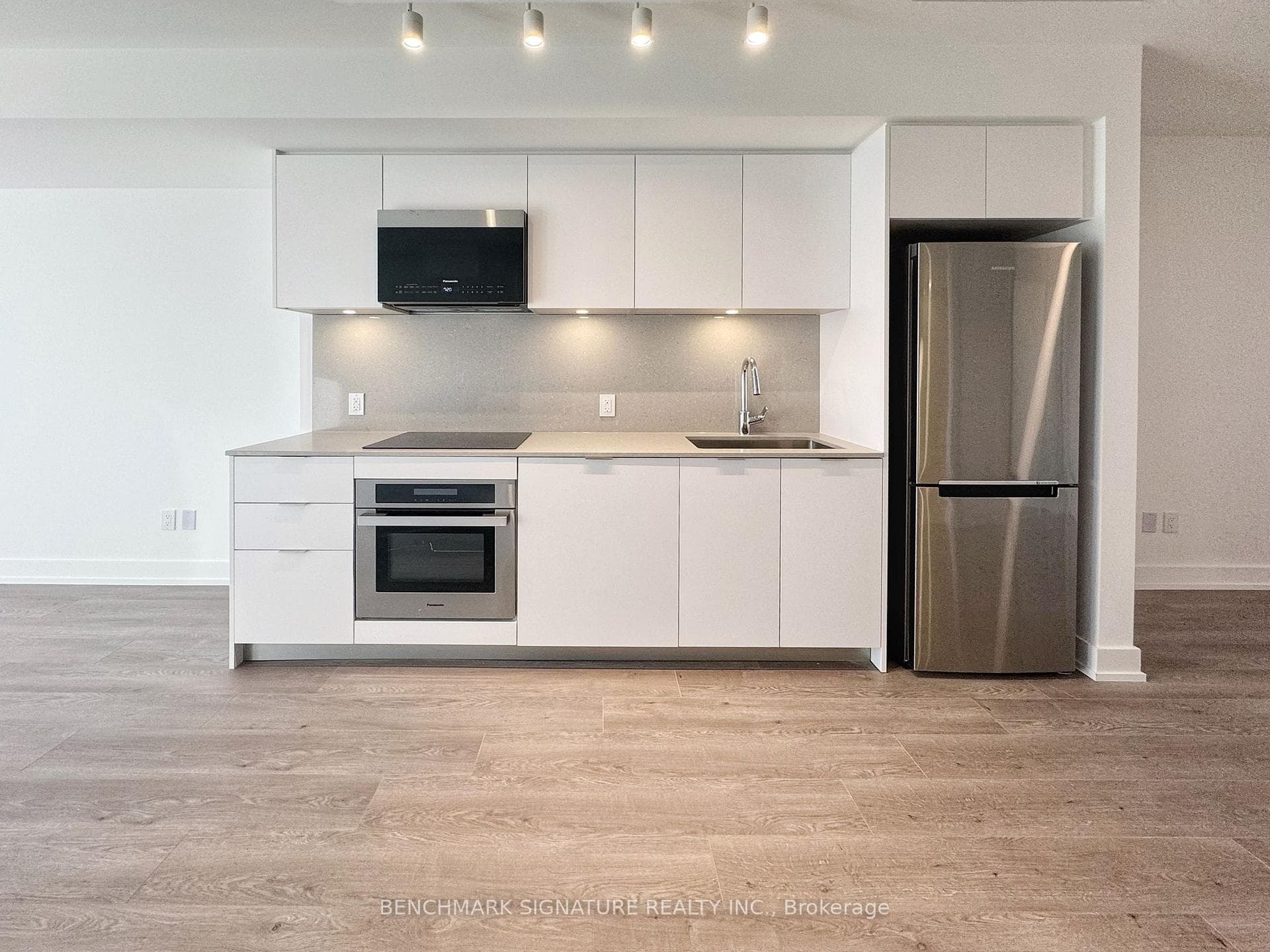 8 Cedarland Drive Unit 1025 photo 9