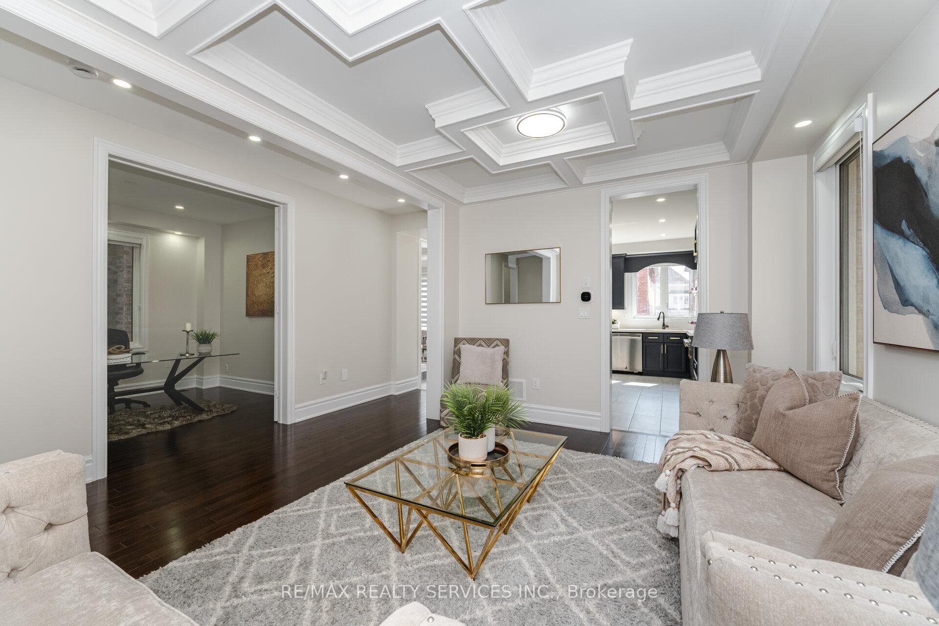 14 Dotchson Avenue photo 7