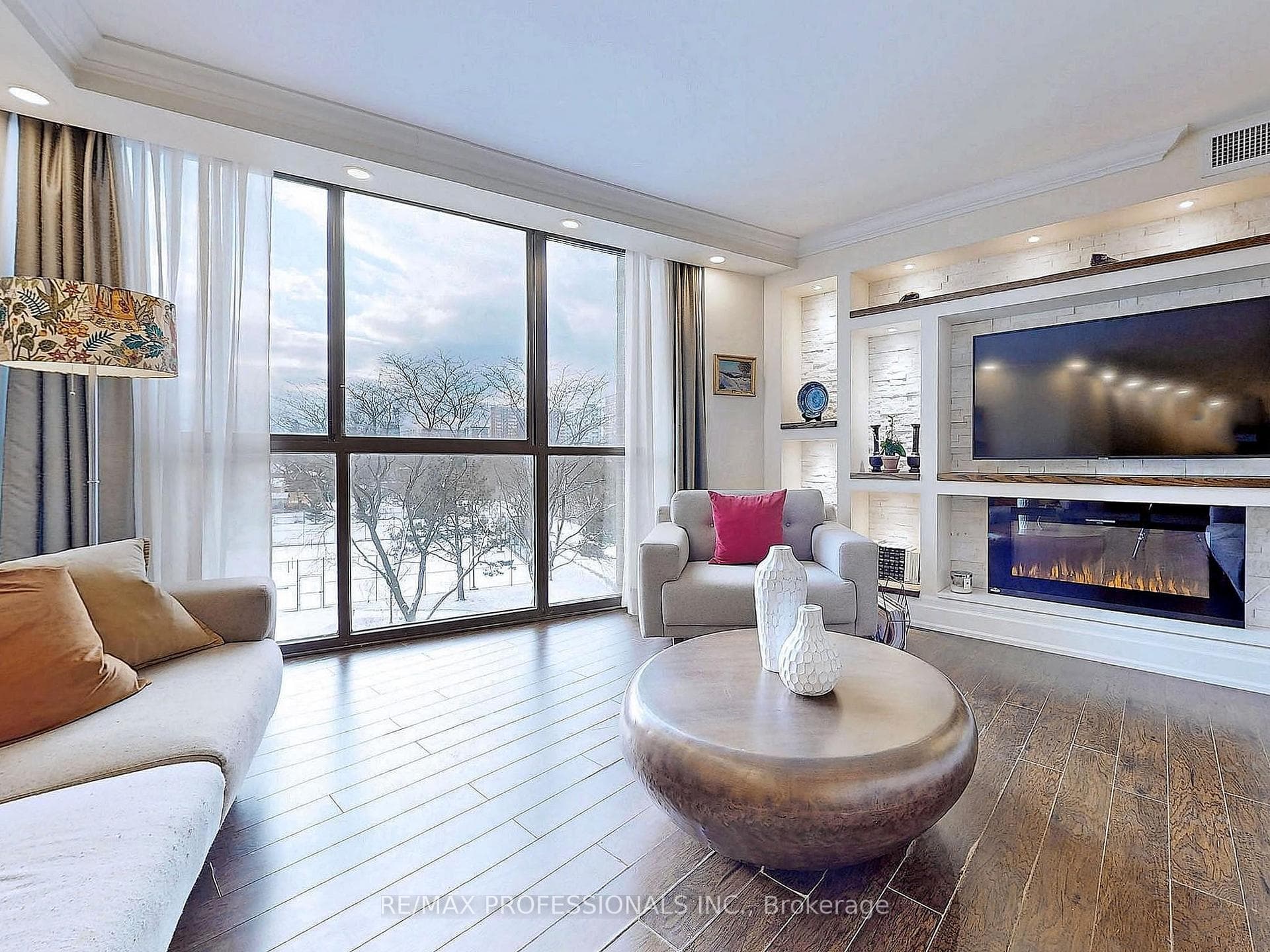 40 Richview Road Unit 410 photo 7
