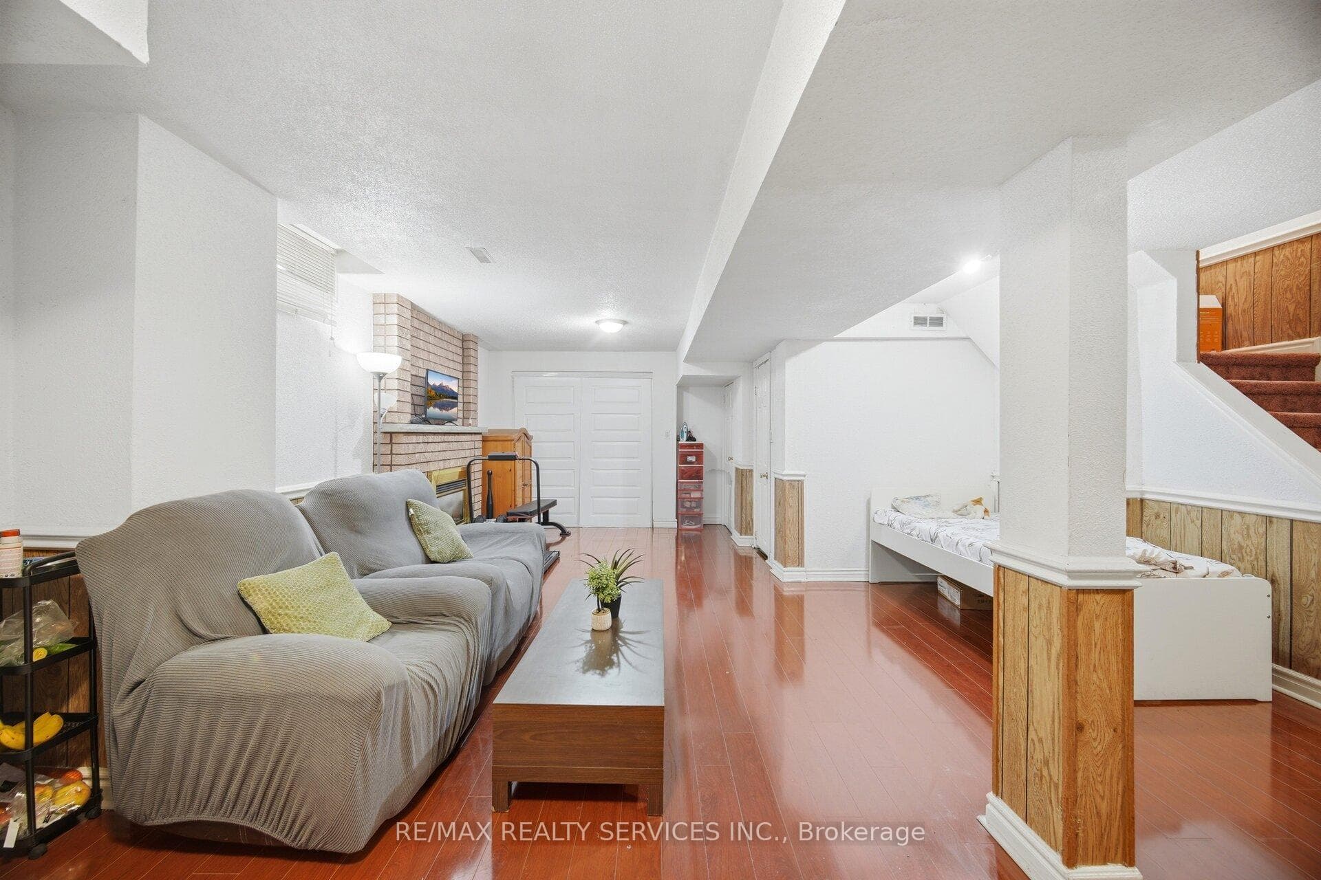 26 Sunforest Drive photo 39