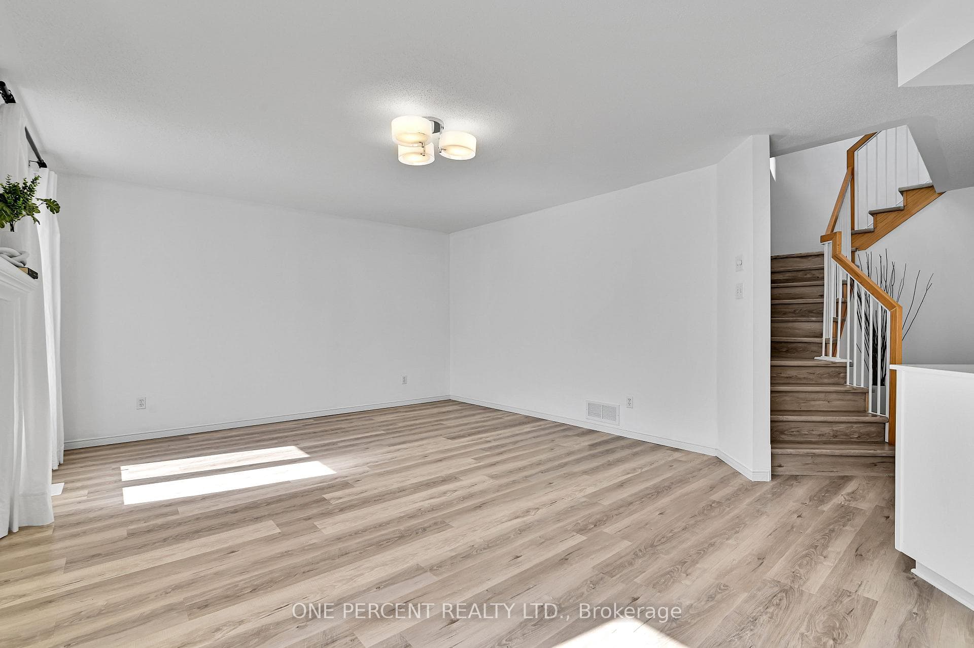 3356 McCarthy Road photo 17
