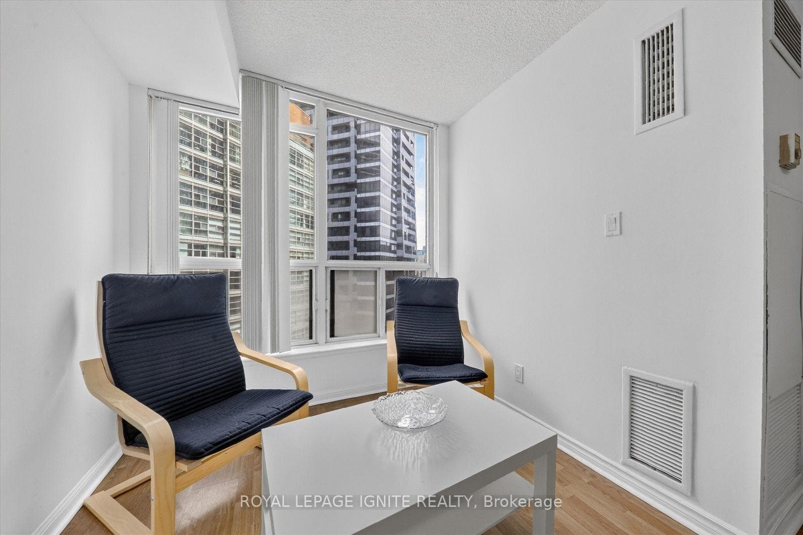 24 Wellesley Street Unit 1206 photo 21
