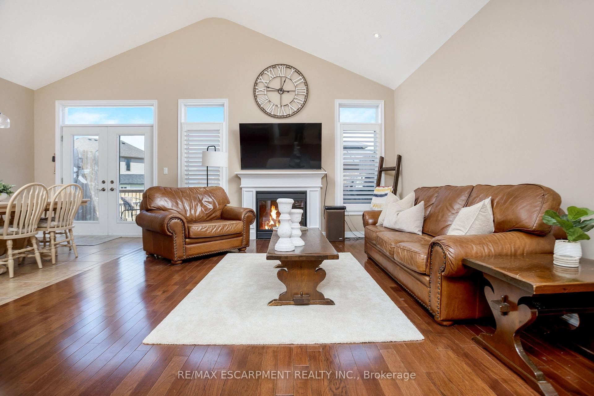 104 Parkinson Drive photo 10