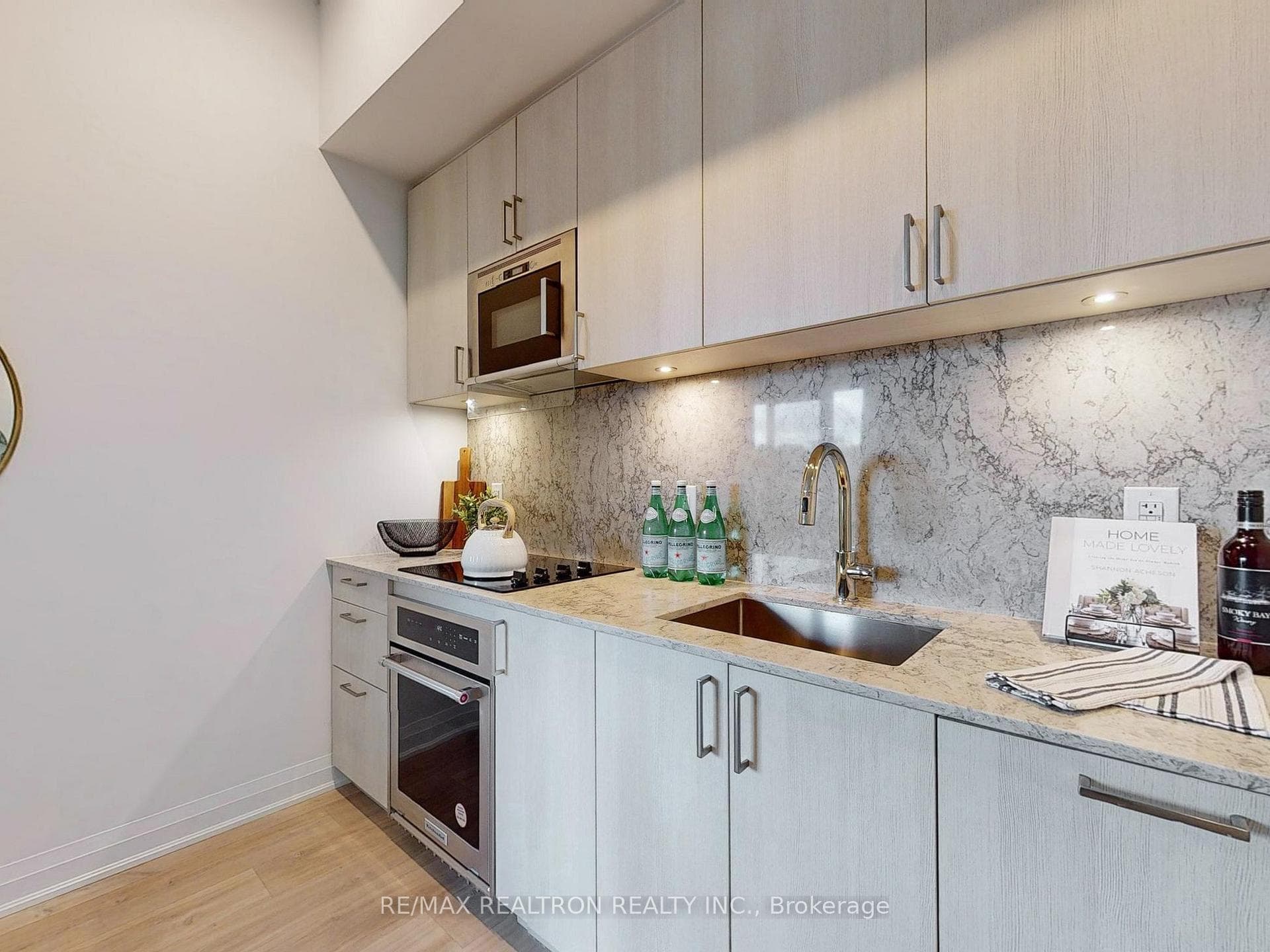 280 Howland Avenue Unit 629 photo 13