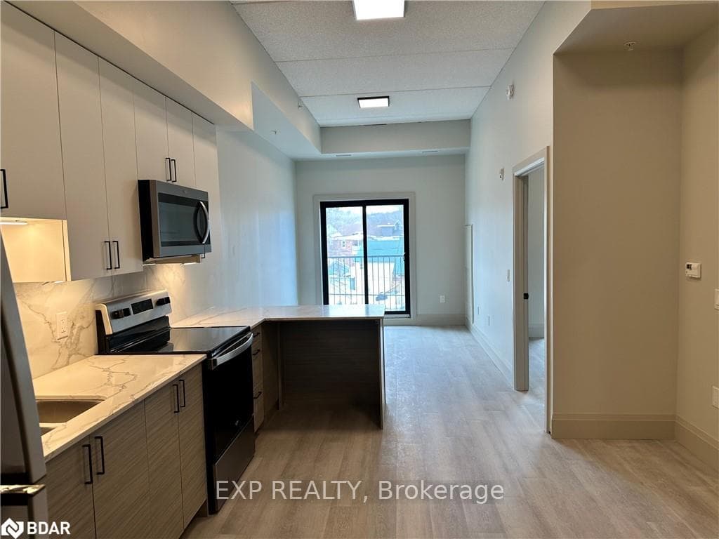 Kitchen/Dining/Livingroom