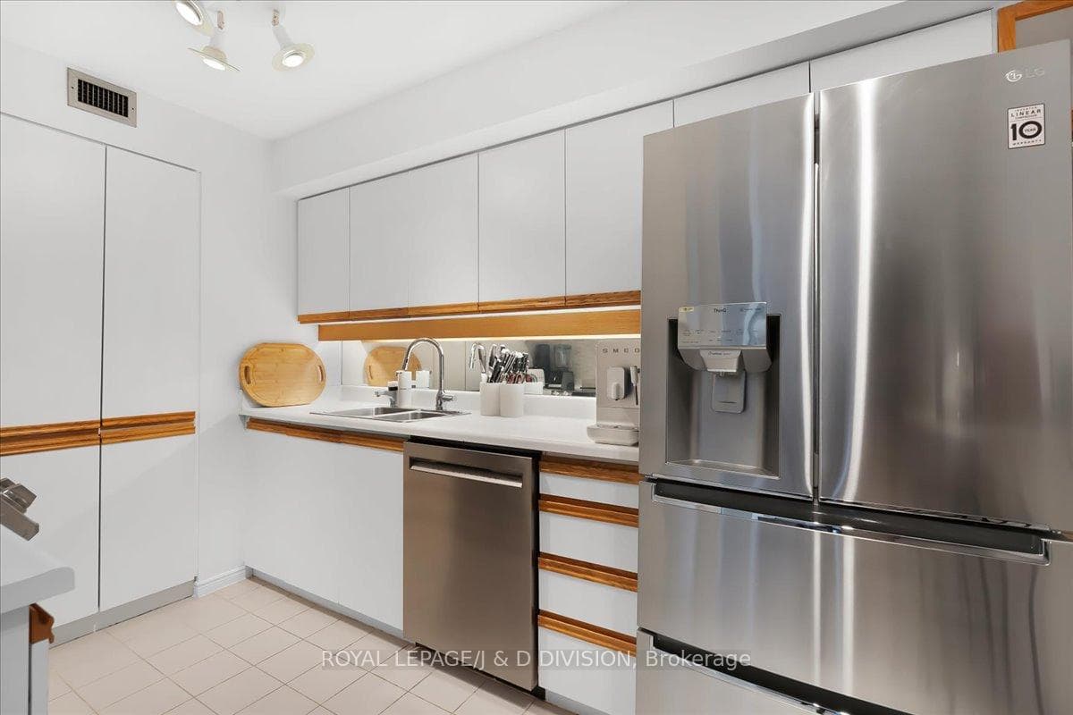35 Church Street Unit 711 photo 7