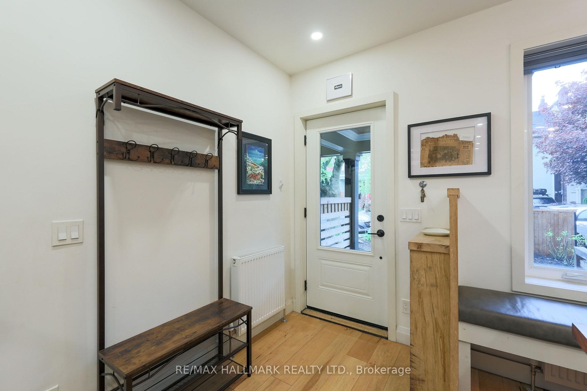39 Seymour Avenue photo 5