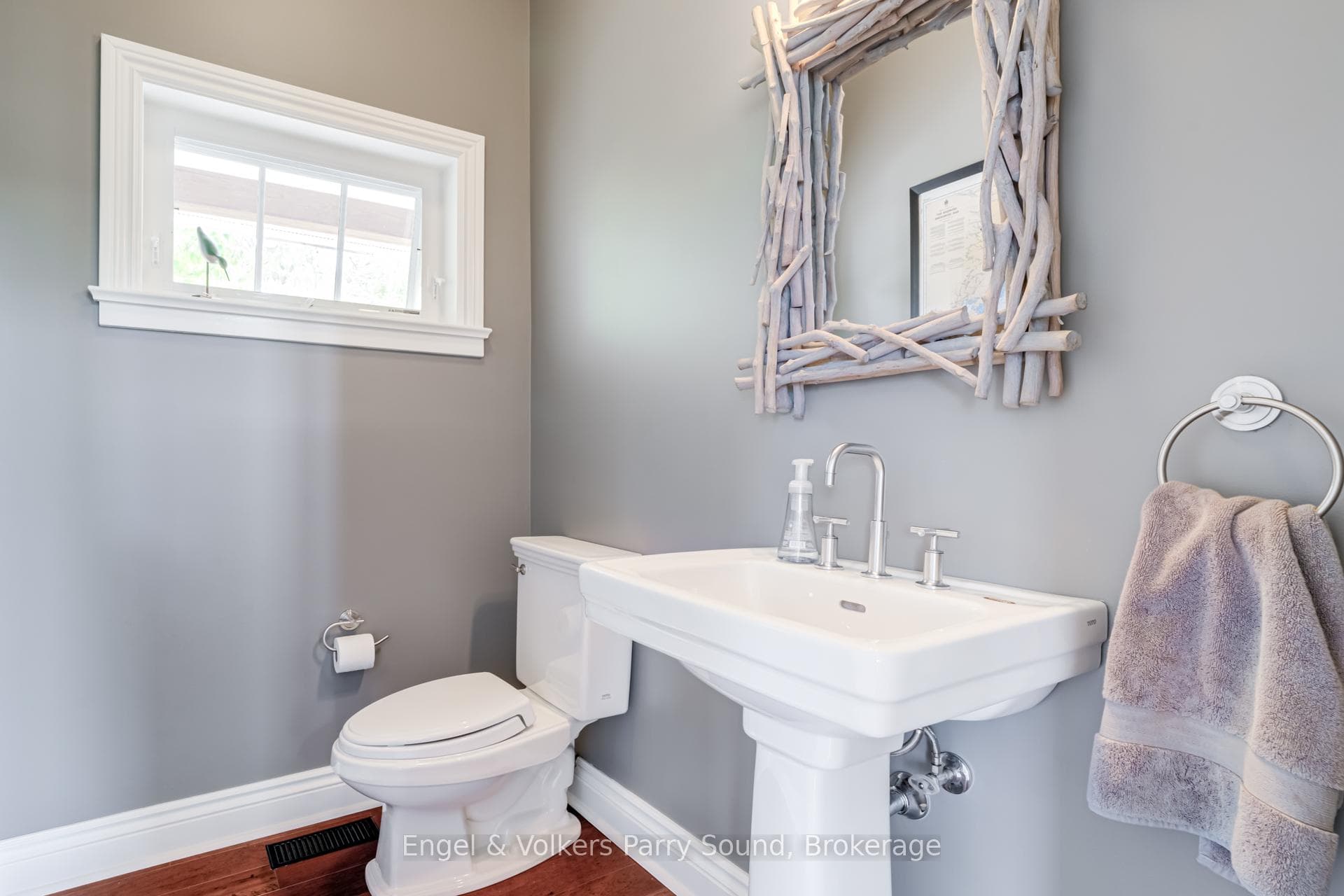22 Beacon Point Drive photo 18
