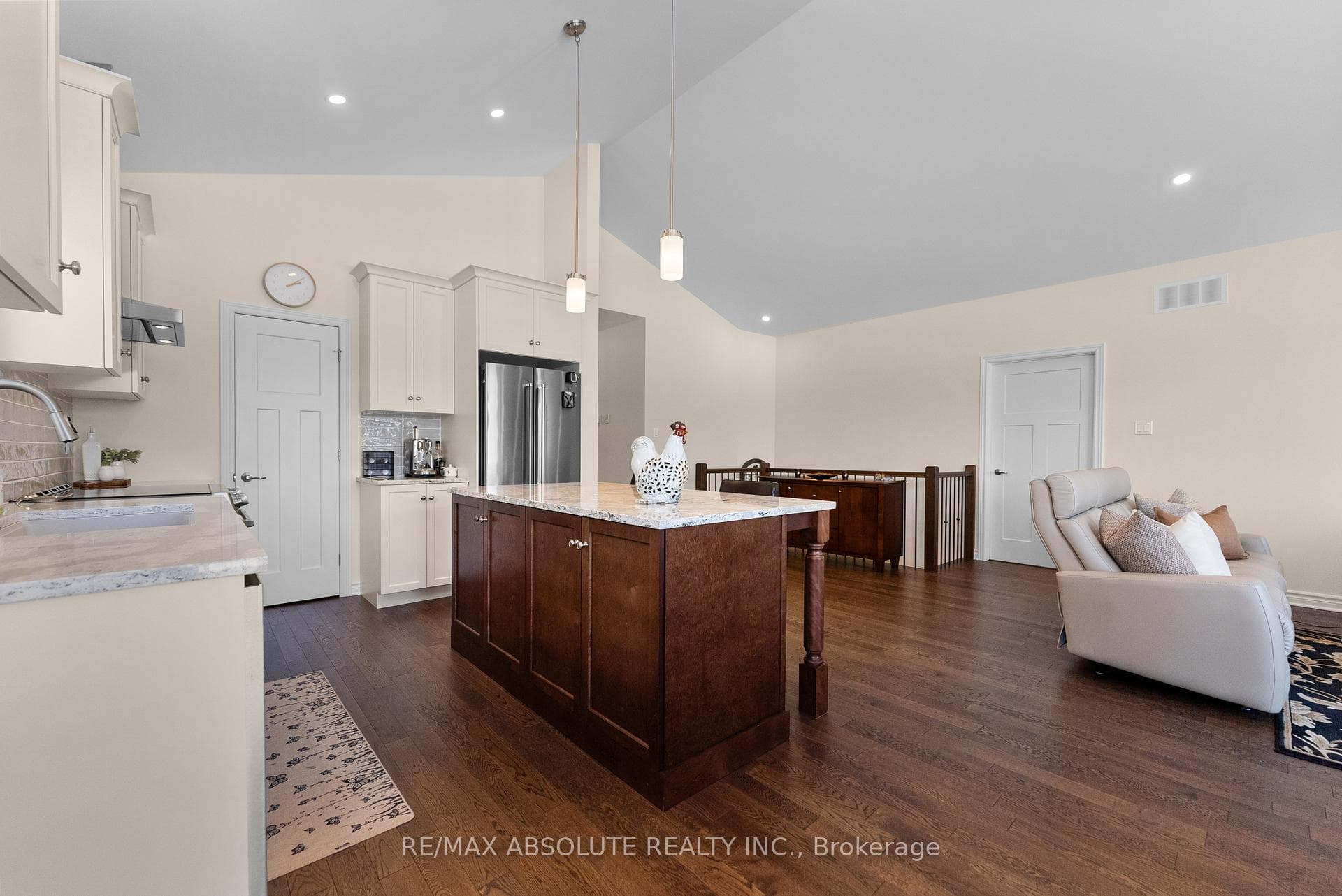 109 Seabert Drive photo 11
