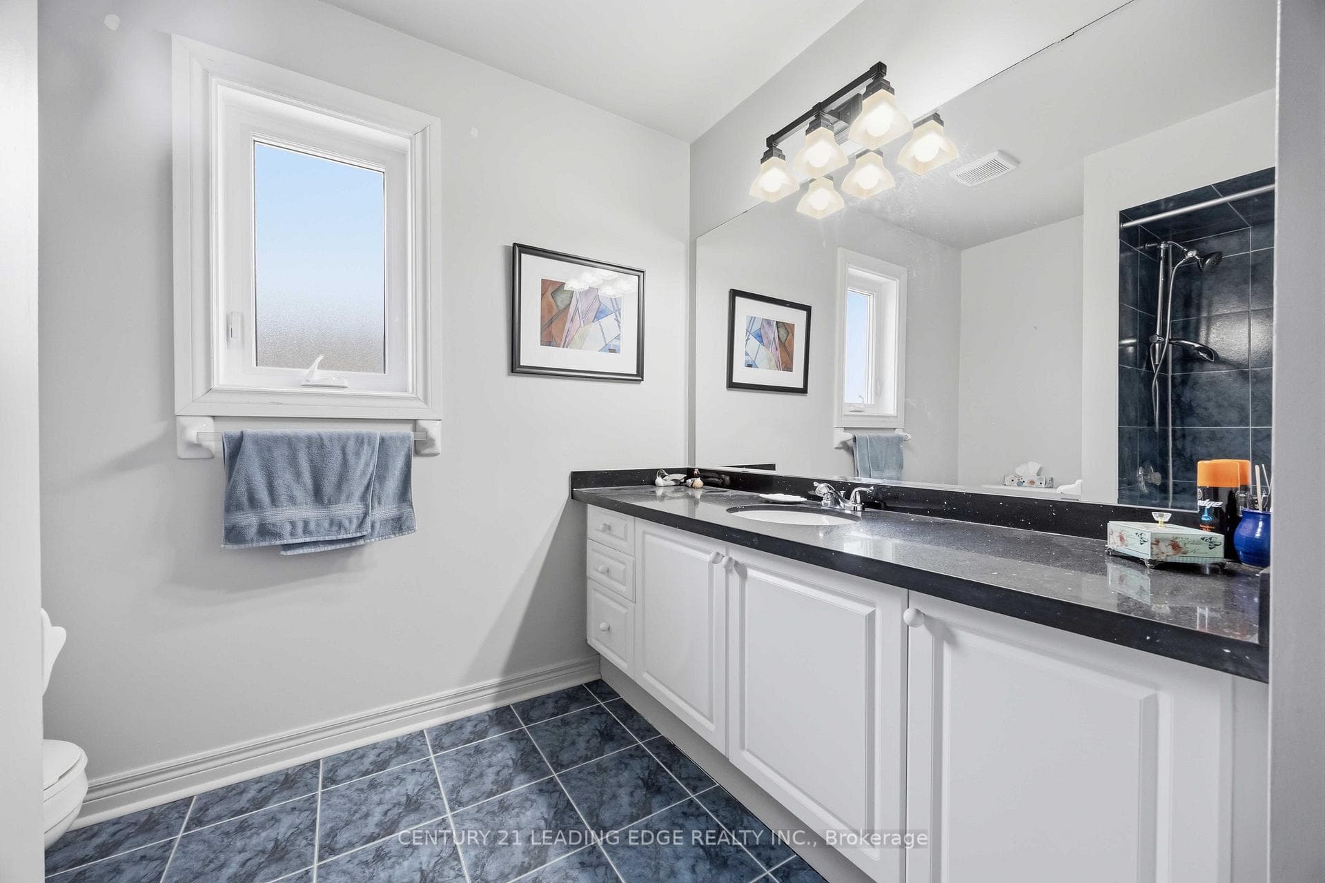 26 Gladstone Avenue photo 33