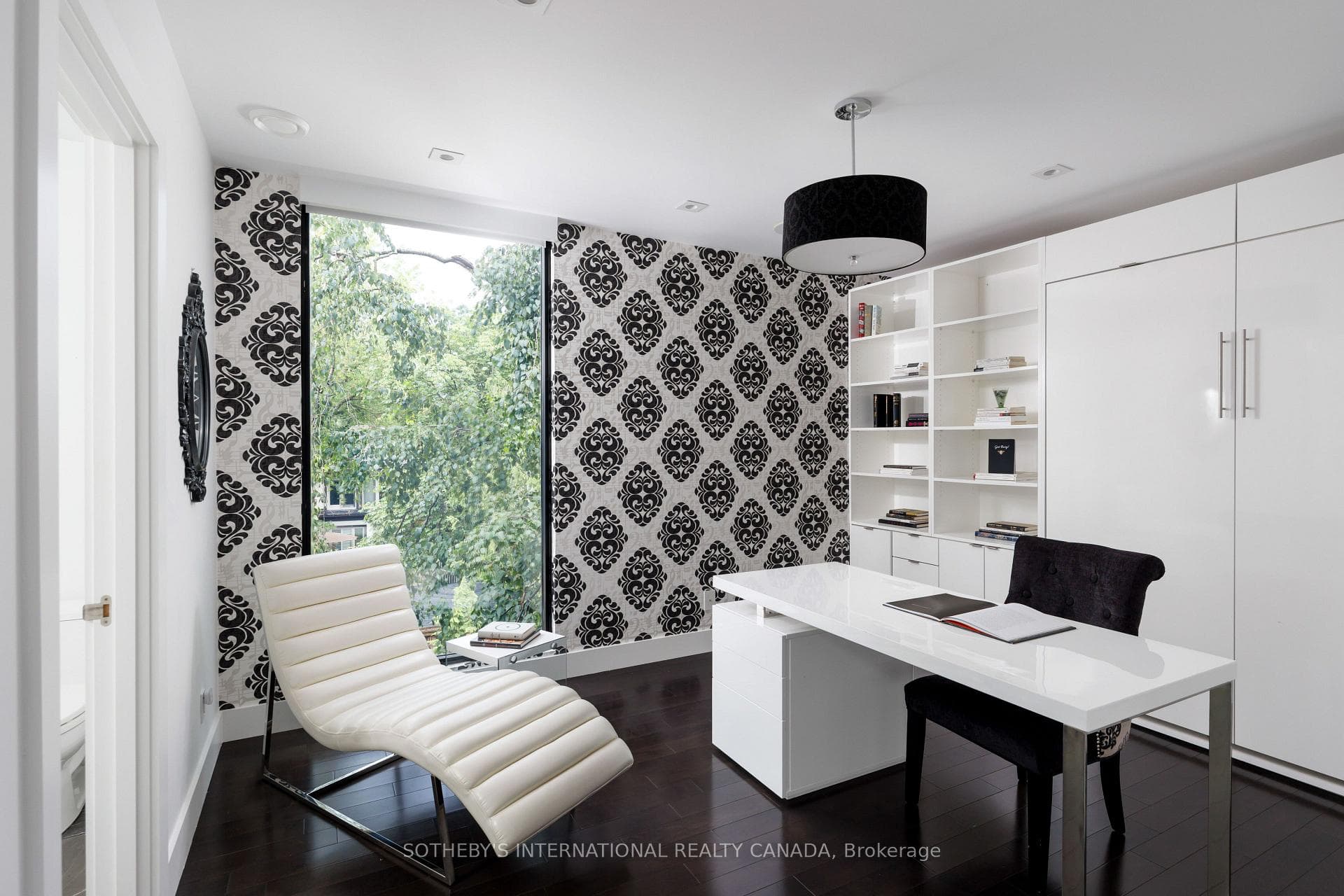 5 Hartfield Road photo 29