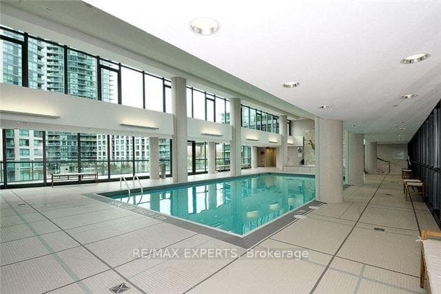 209 Fort York Boulevard Unit 1171 photo 4