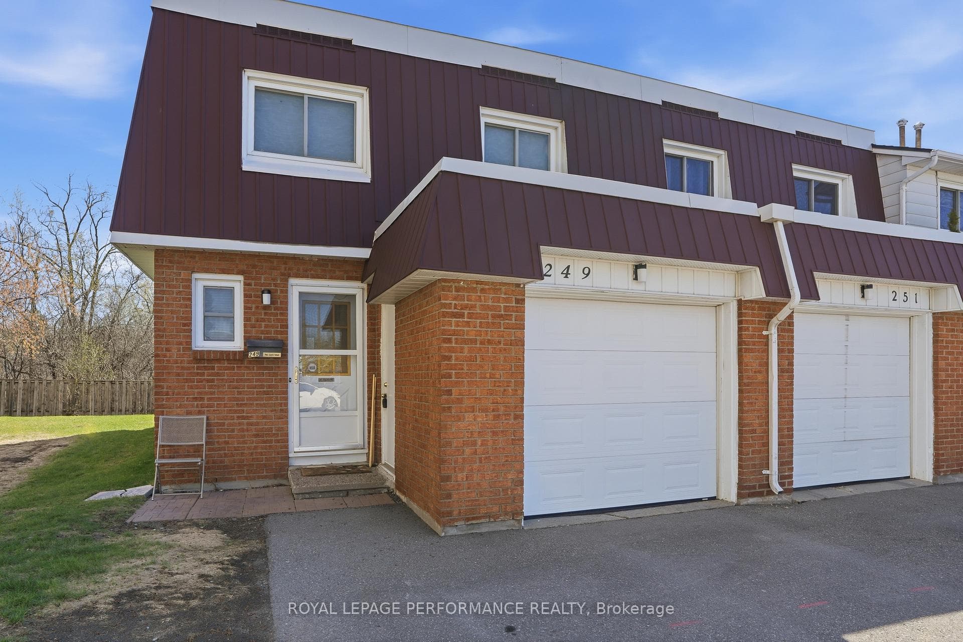 249 Romulus Private Unit 94 photo 1