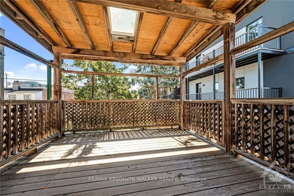 78 ST ANDREW Street photo 23