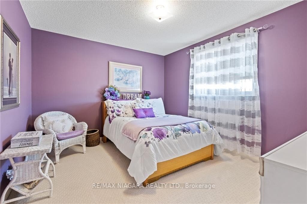 48 Elderwood Drive photo 22