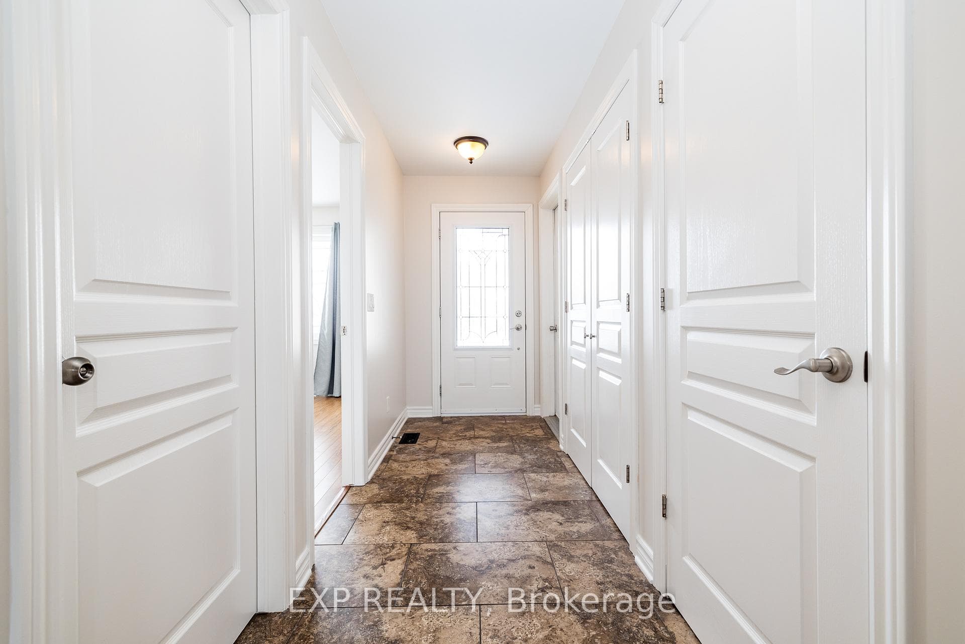 193 Napoleon Street photo 8