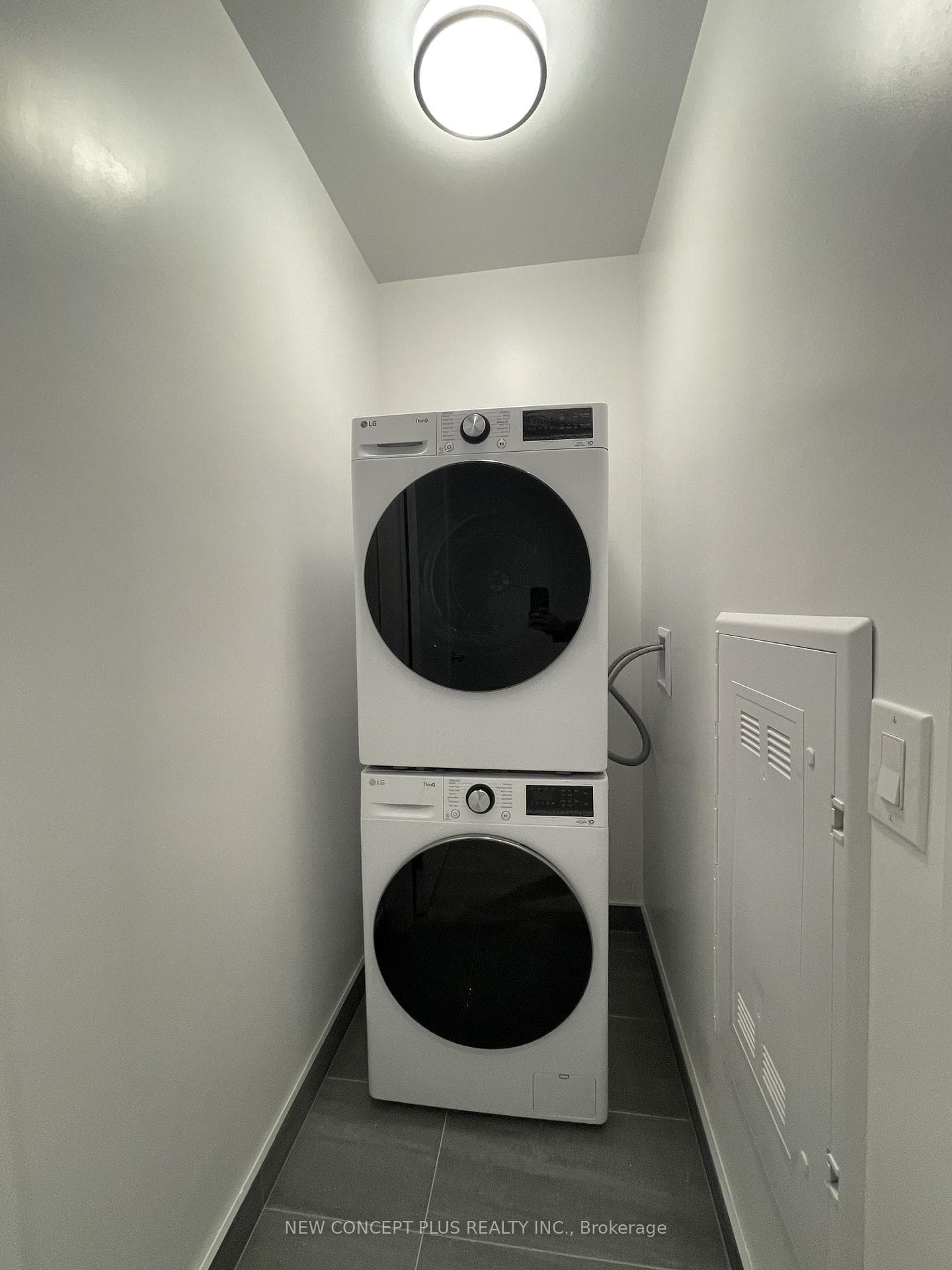 65 Broadway Avenue Unit 403 photo 25