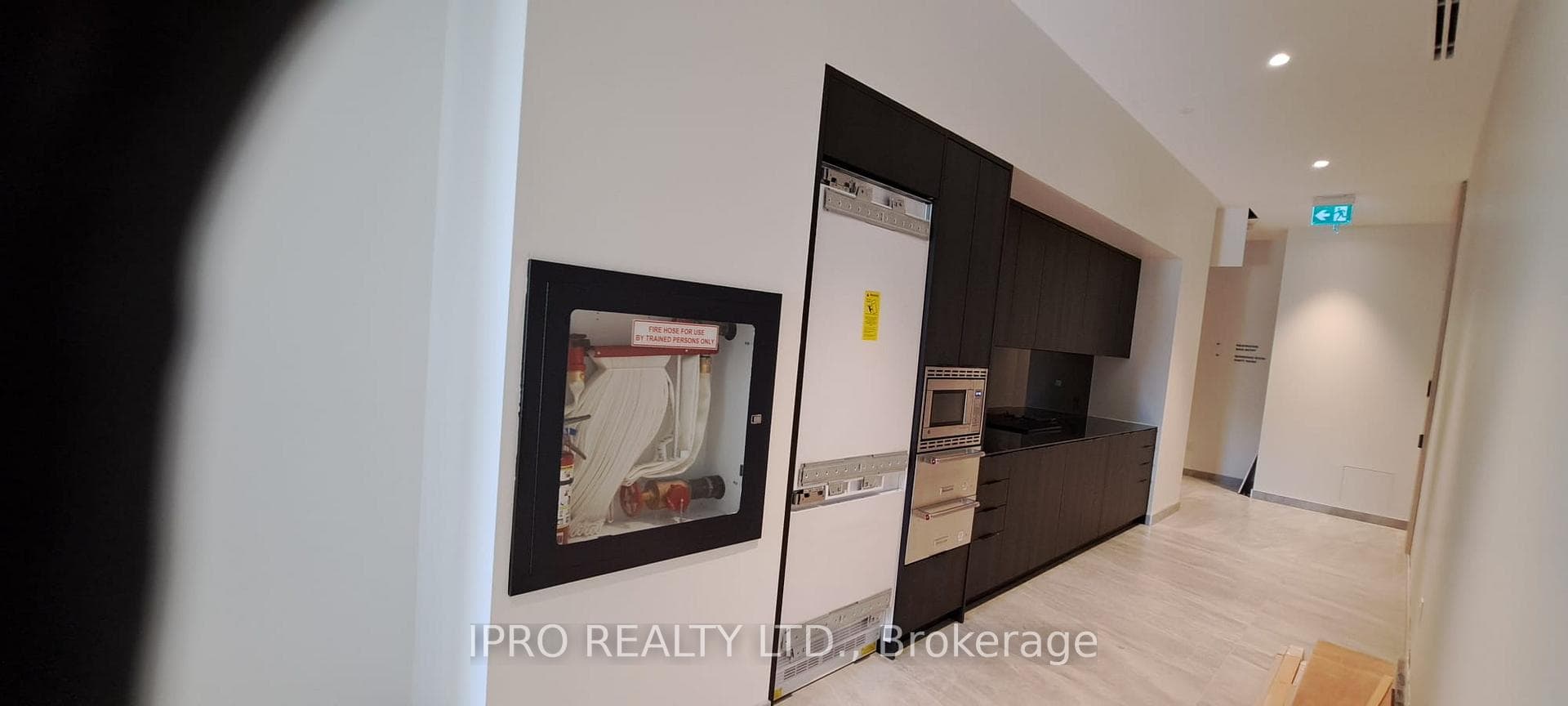 86 Dundas Street Unit 1321 photo 3