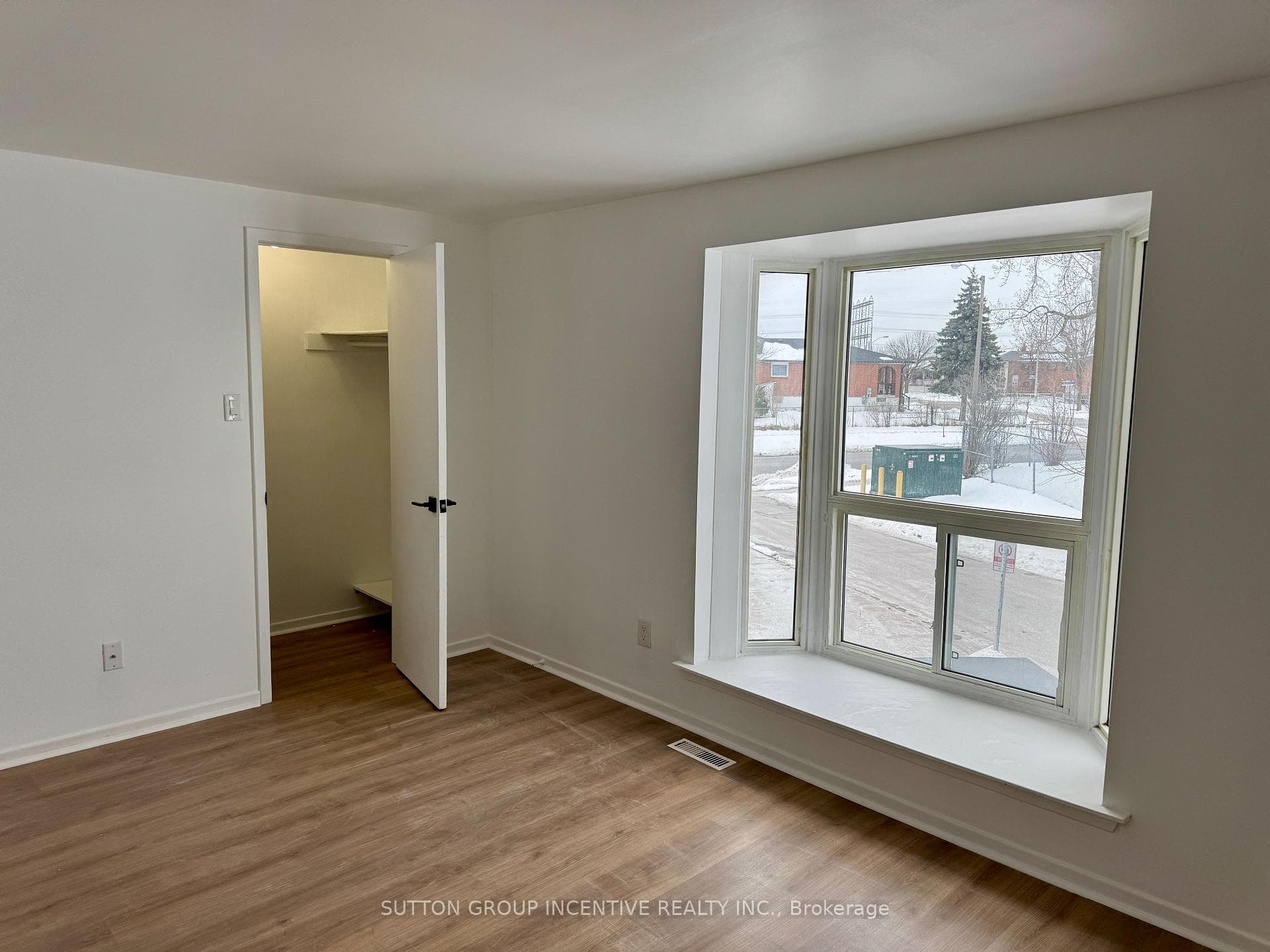 258 John Garland Boulevard Unit 251 photo 11