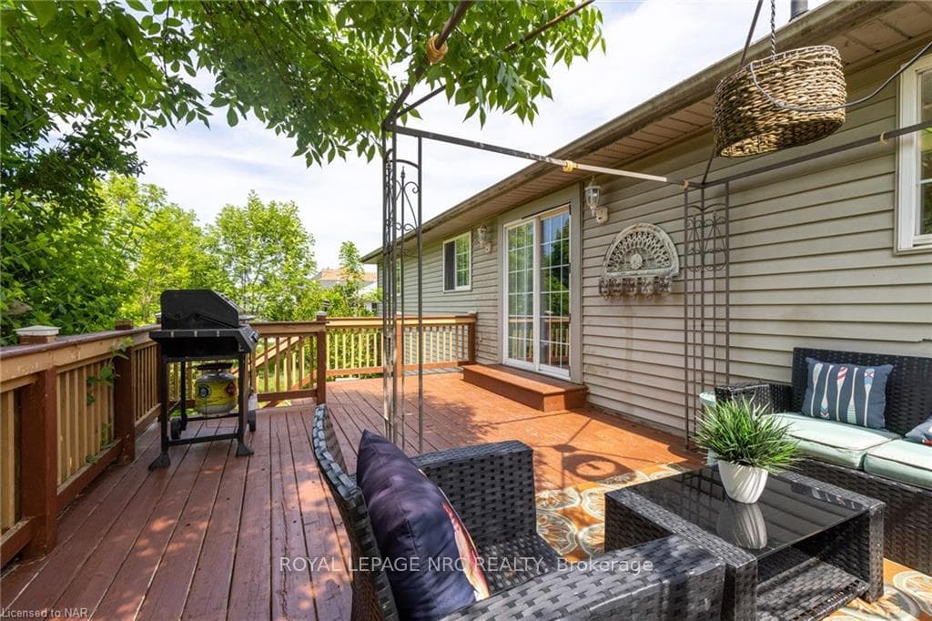 107 COLBECK Drive photo 25