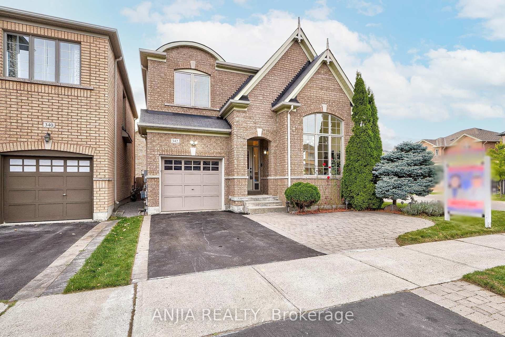 342 Williamson Road photo 2