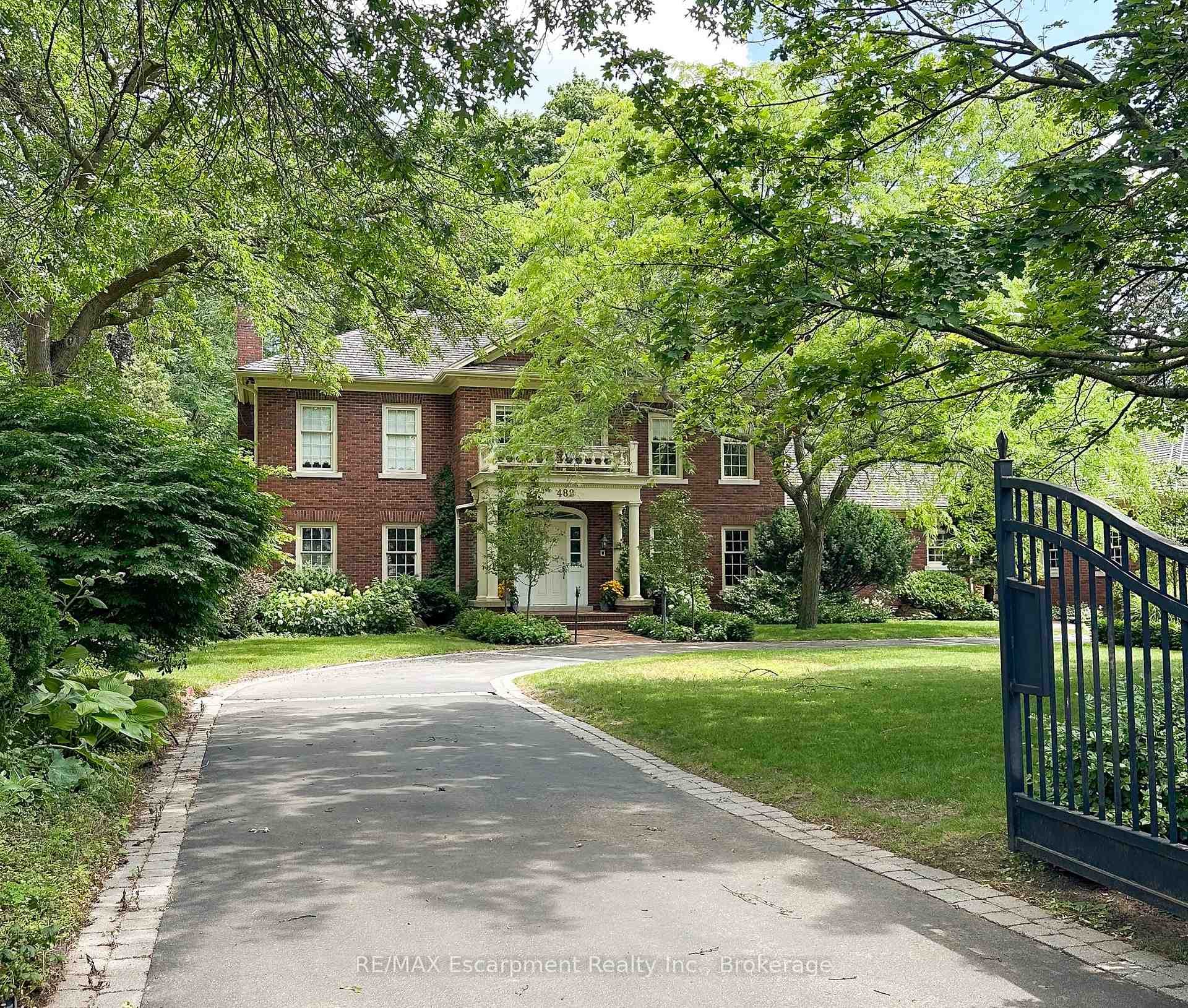 488 Macdonald Road photo 1