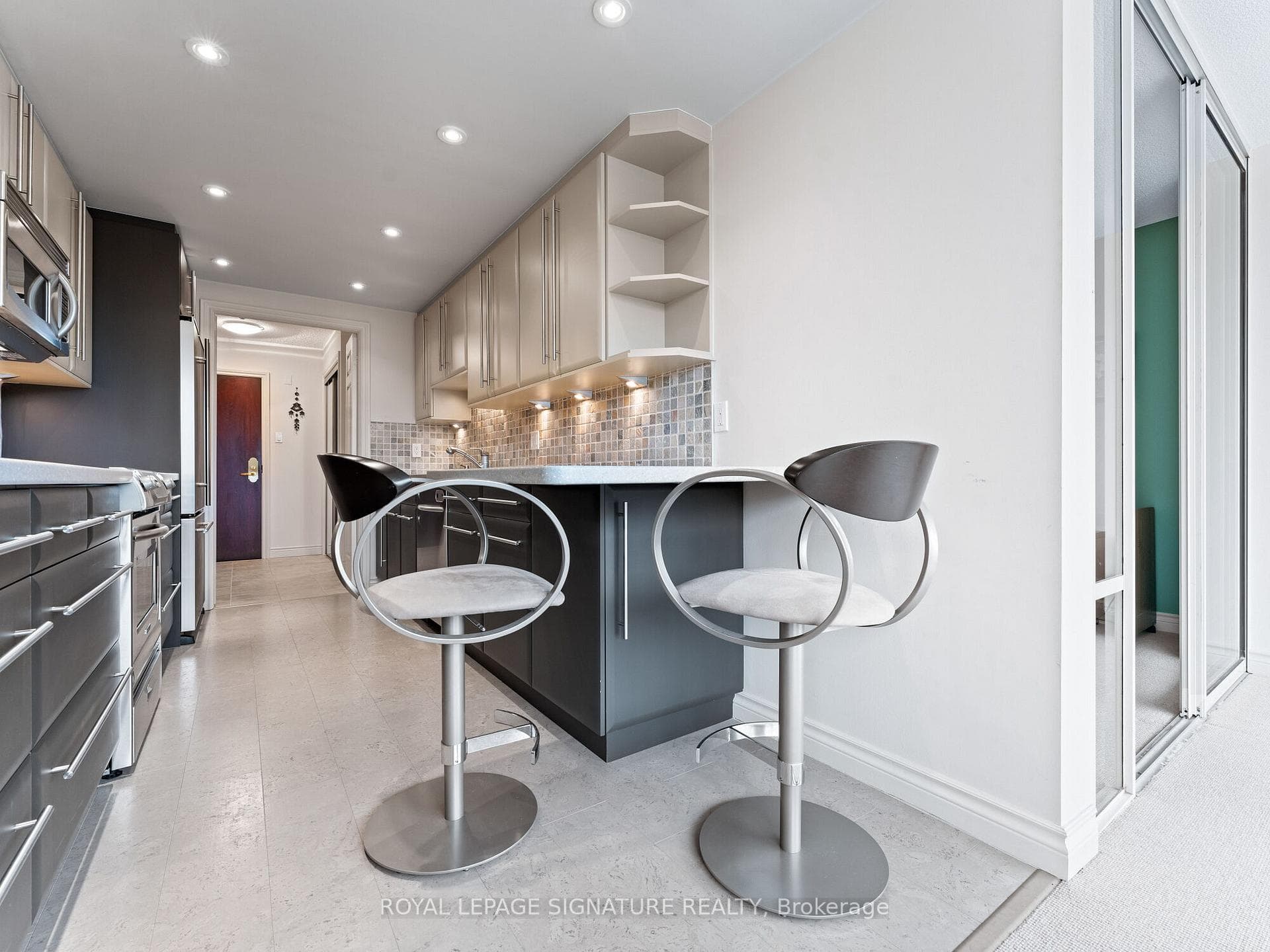 1200 Don Mills Road Unit 524 photo 17
