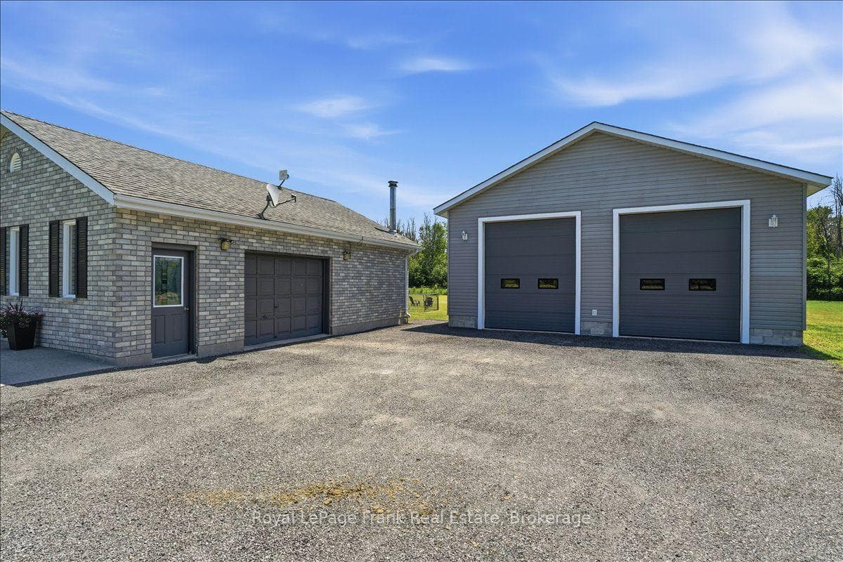 1400 Casey Road photo 3