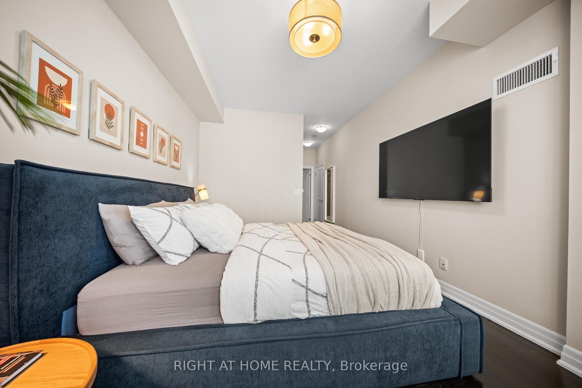 23 Rean Drive Unit 504 photo 17
